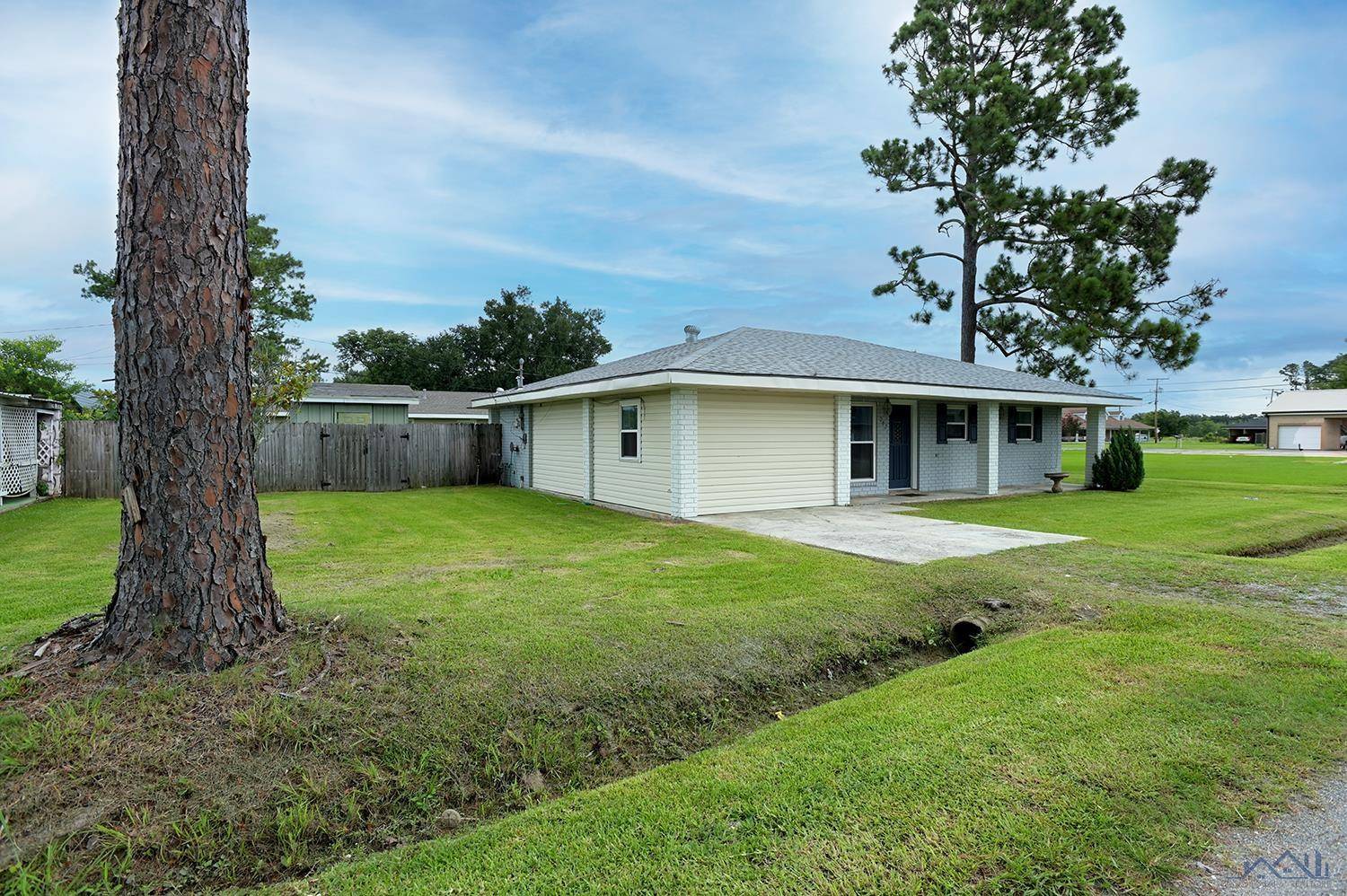 Houma, LA 70360,202 Kenneth St