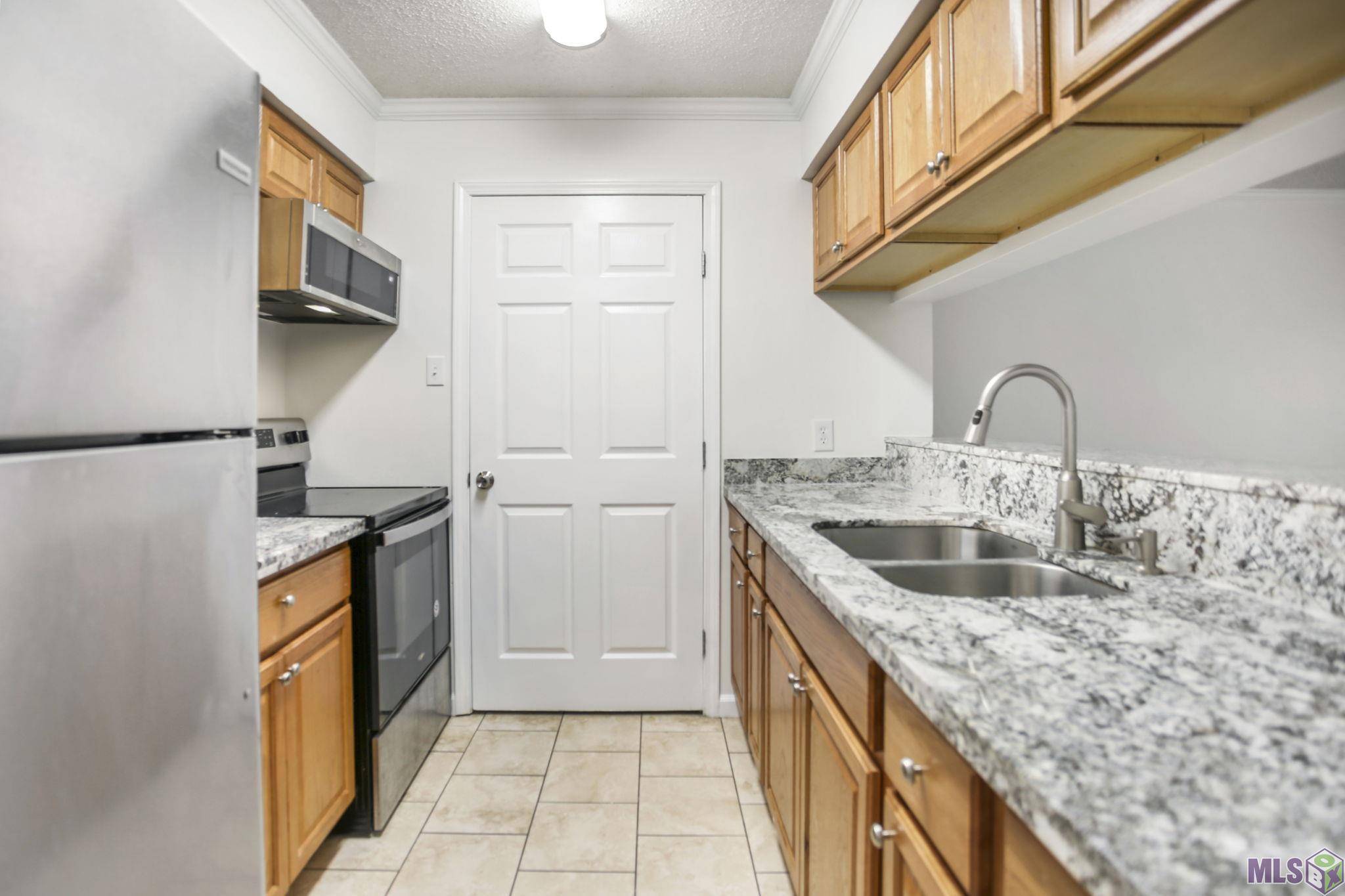Baton Rouge, LA 70816,15684 Riverdale Ave