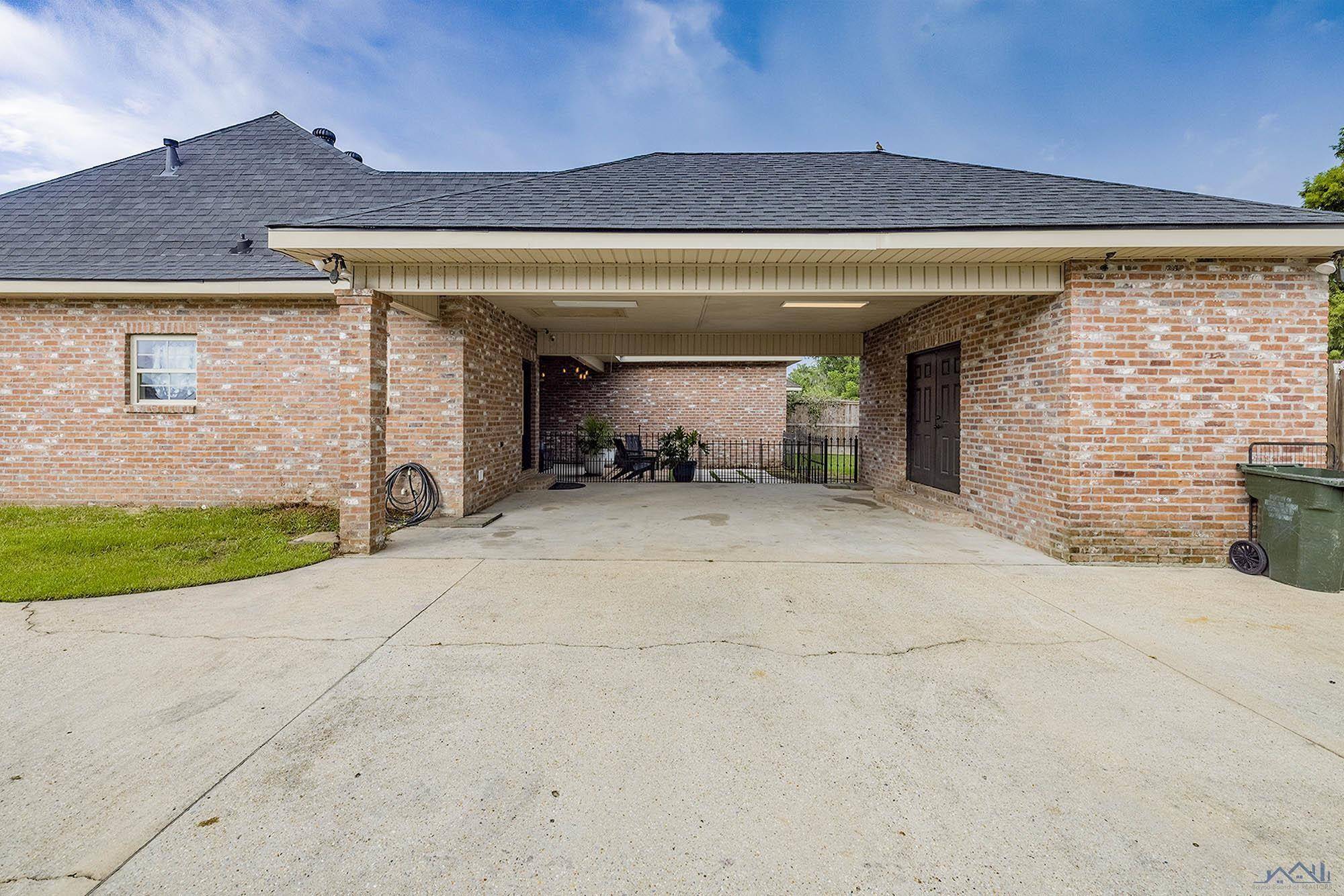 Houma, LA 70364,186 North Eagle Drive