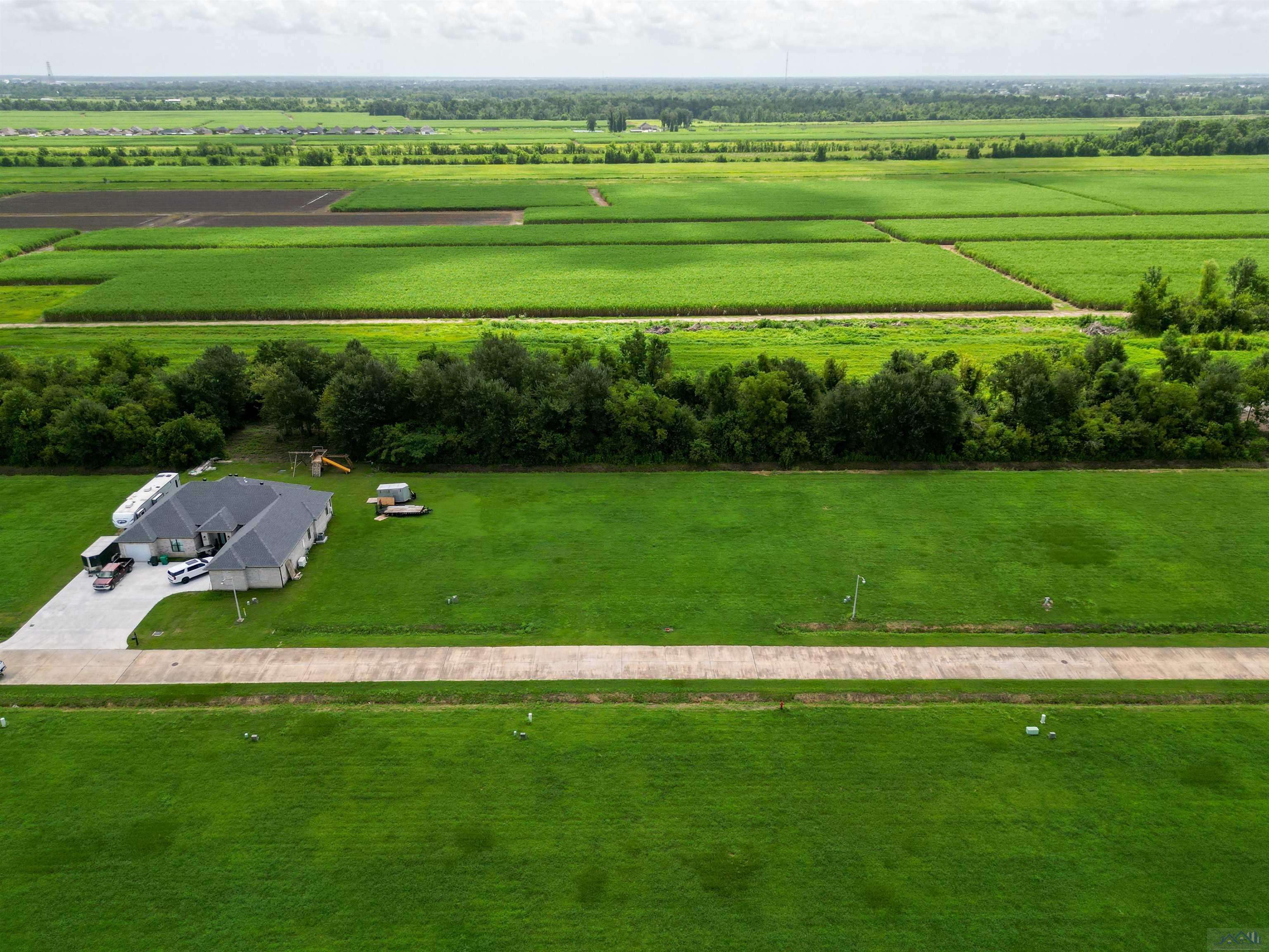 Raceland, LA 70394,347 Le Belle Maison Drive