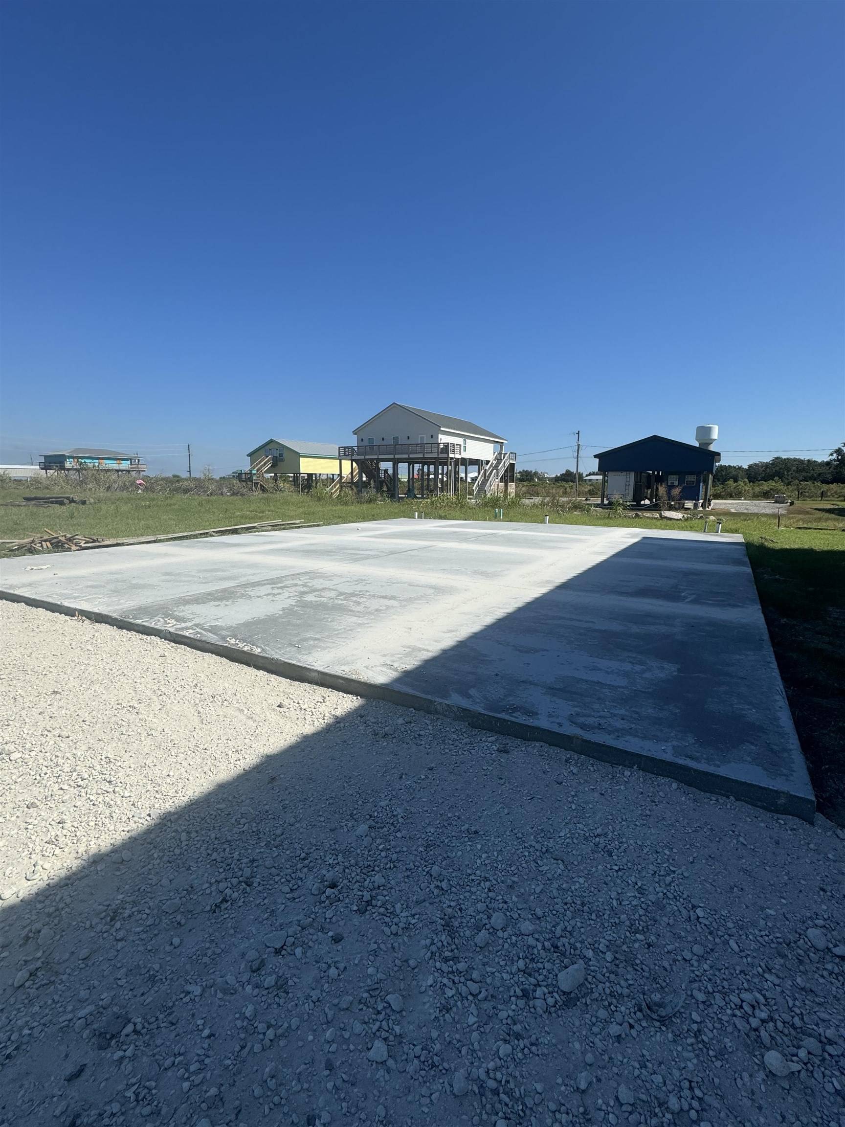 Grand Isle, LA 70360,210 Cypress Ln