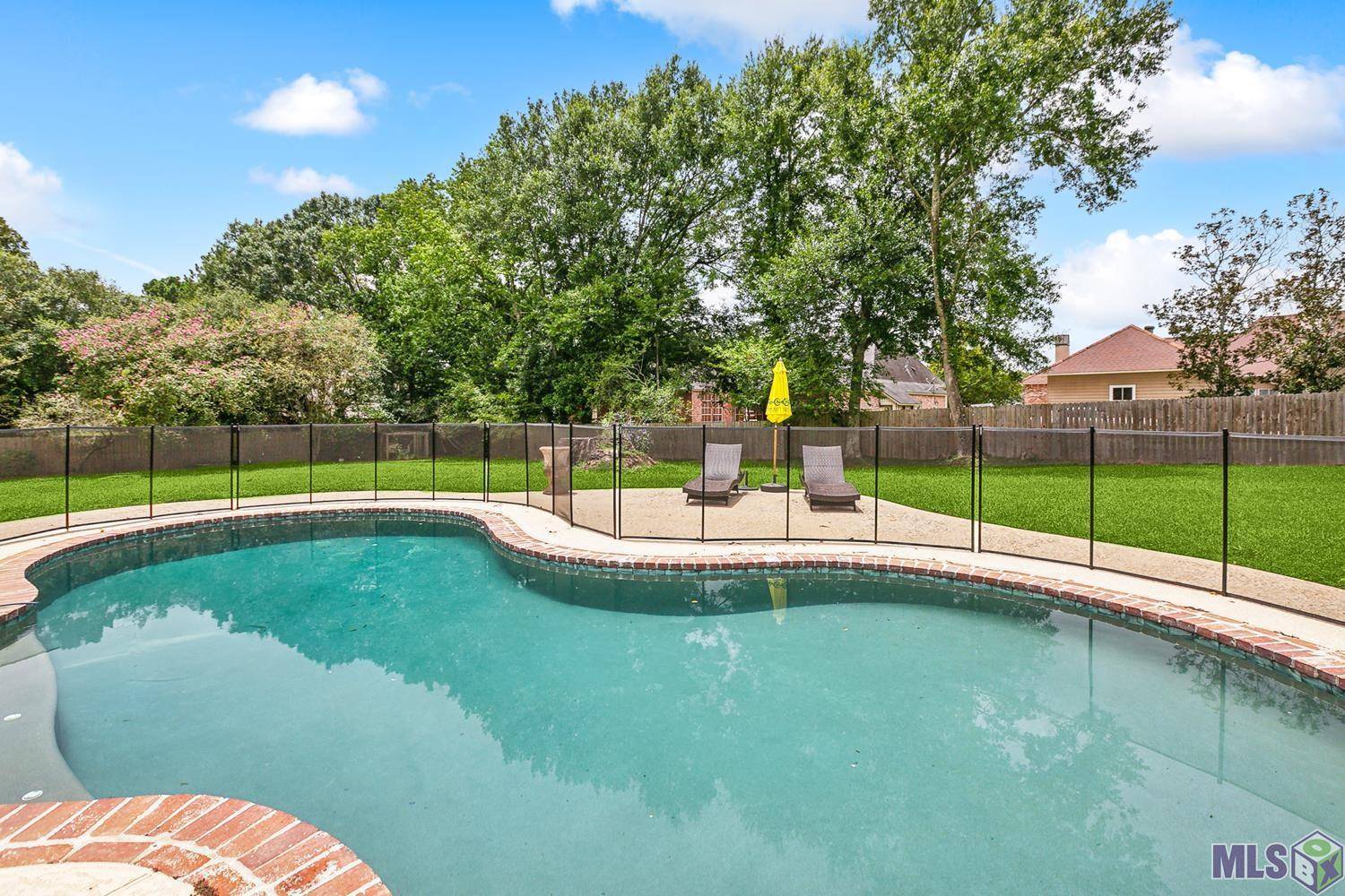 Baton Rouge, LA 70810,17862 Five Oaks Dr