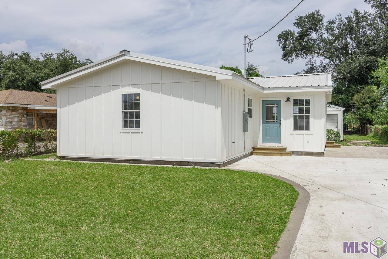 Napoleonville, LA 70390,120 Foley Ave