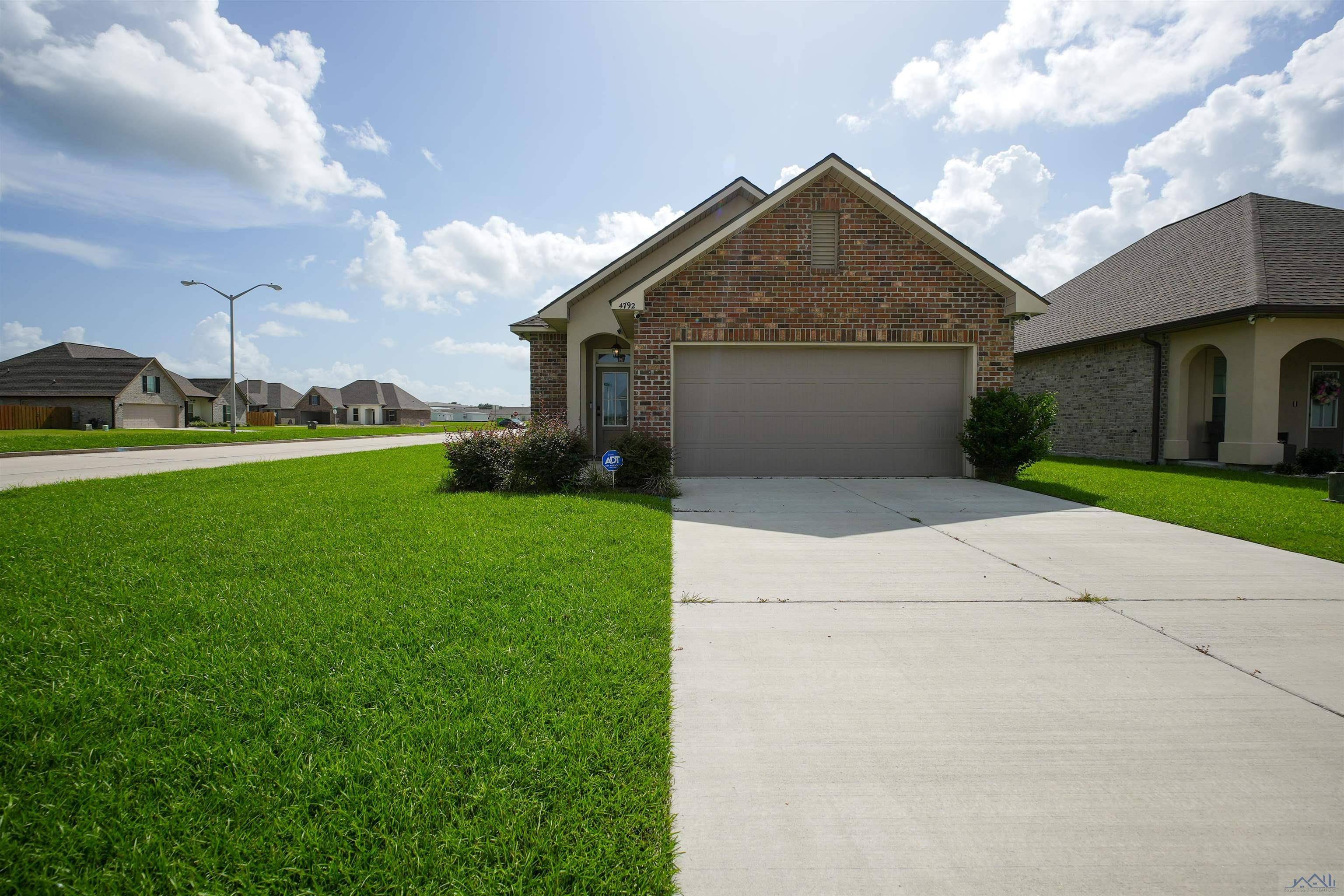 Houma, LA 70364,4792 Celine Drive