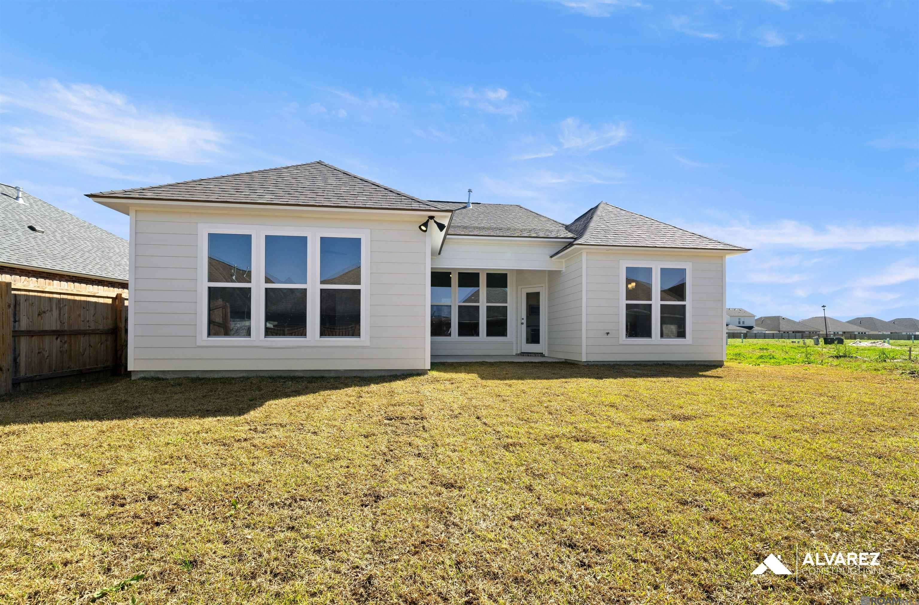 Saint George, LA 70810,2961 Creekmere Ln