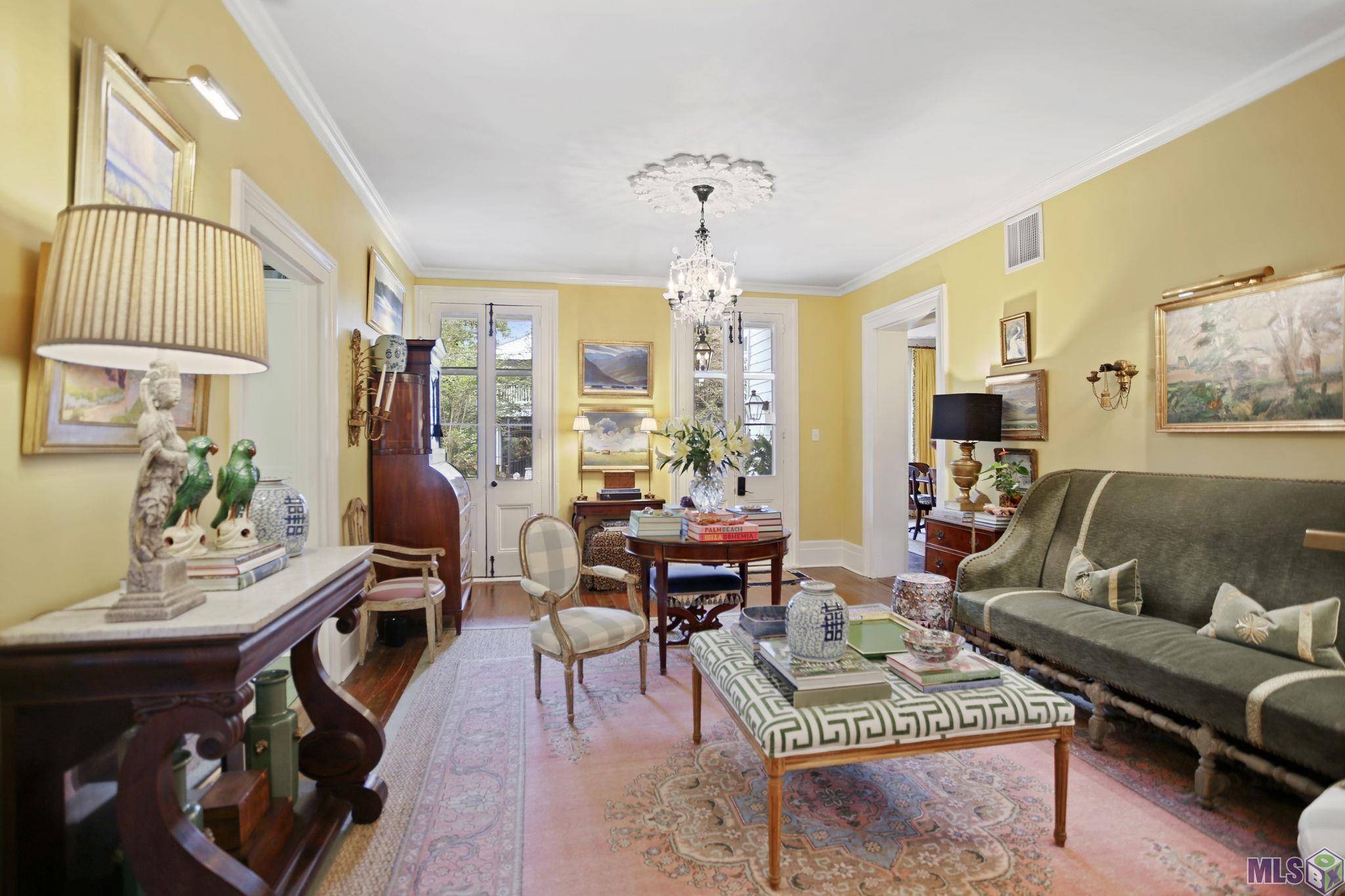 St Francisville, LA 70775,9779 Royal St