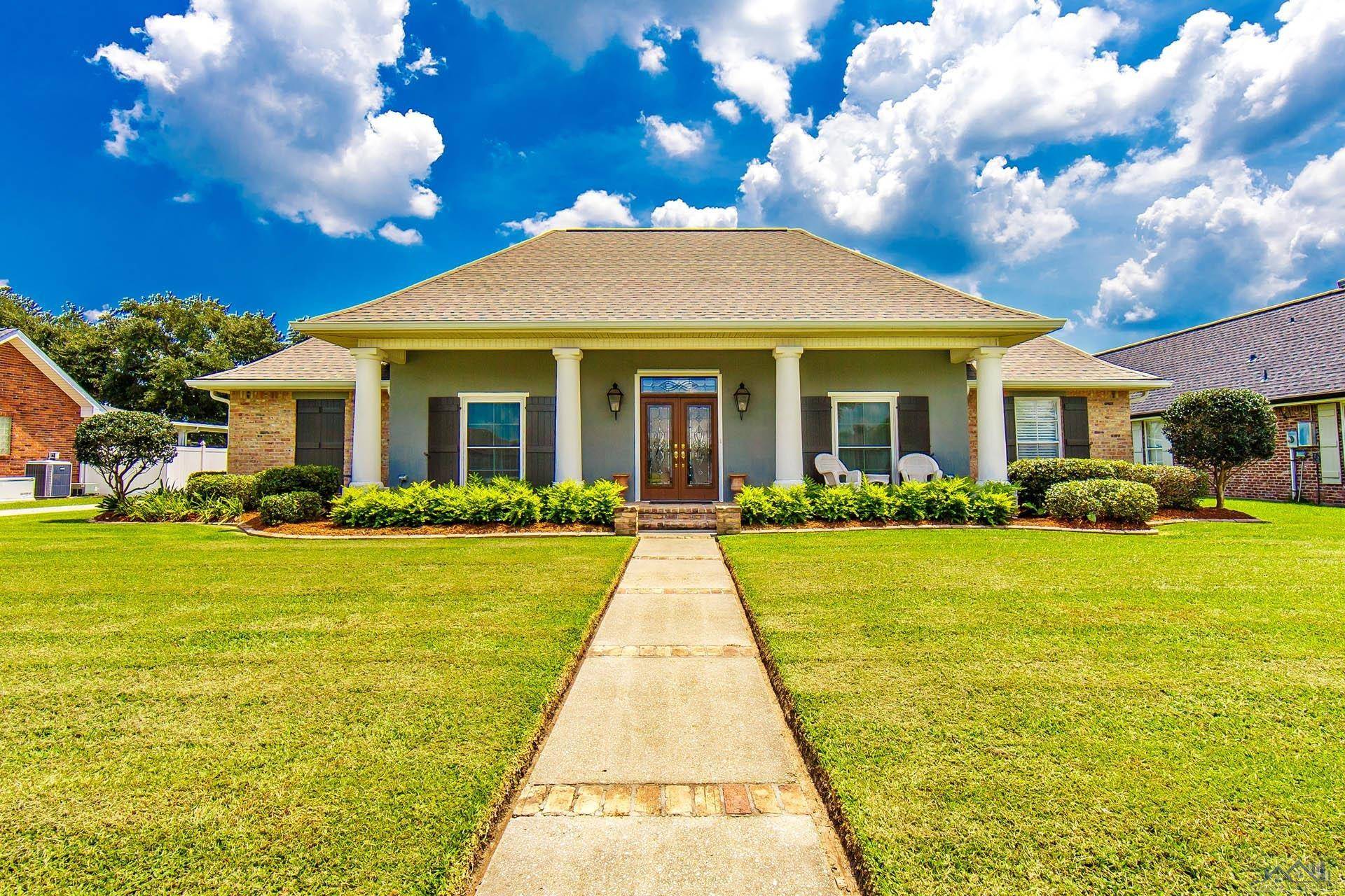 Houma, LA 70360,206 Arapaho Drive