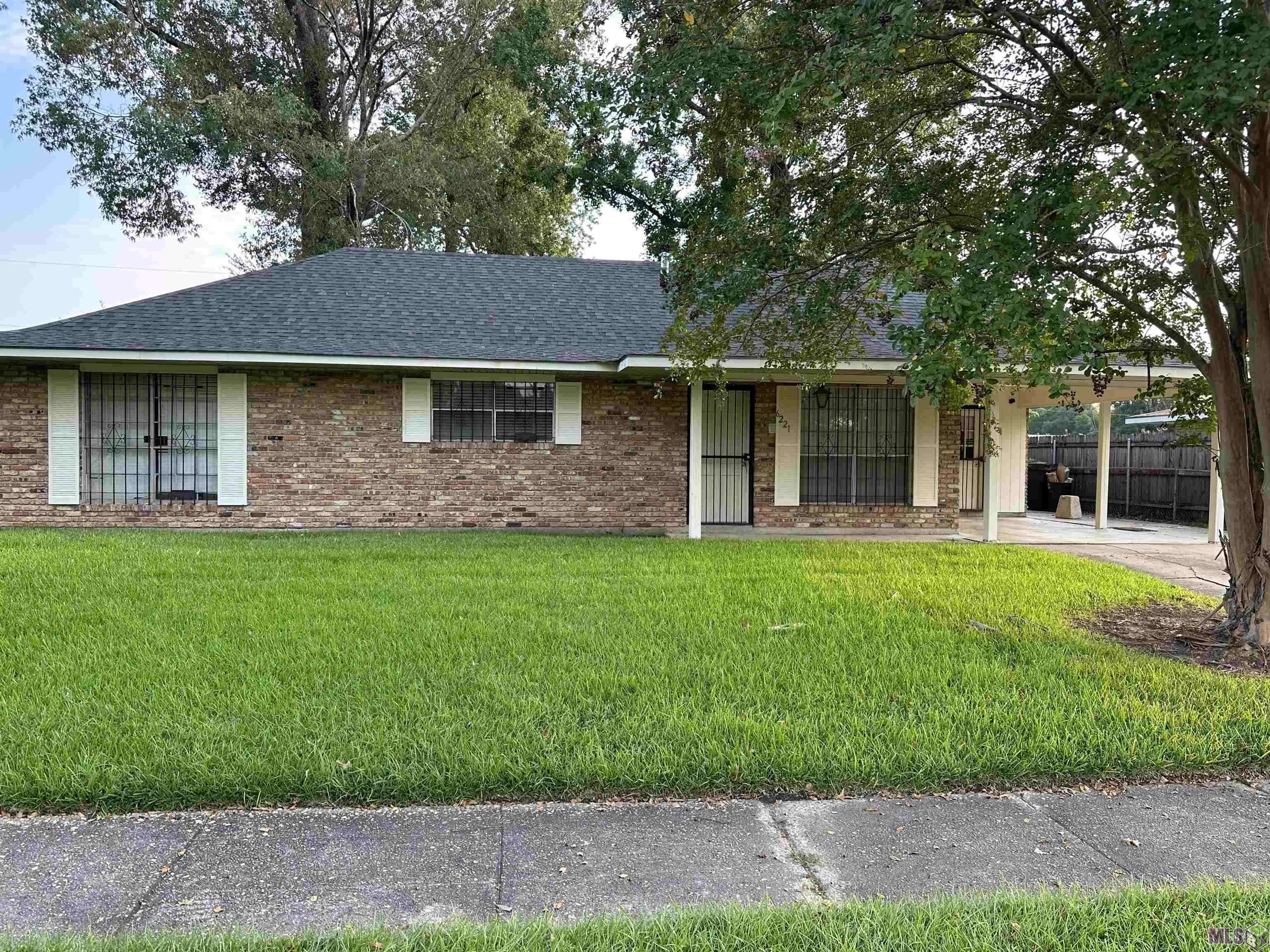 Baton Rouge, LA 70812,6221 Lotus St