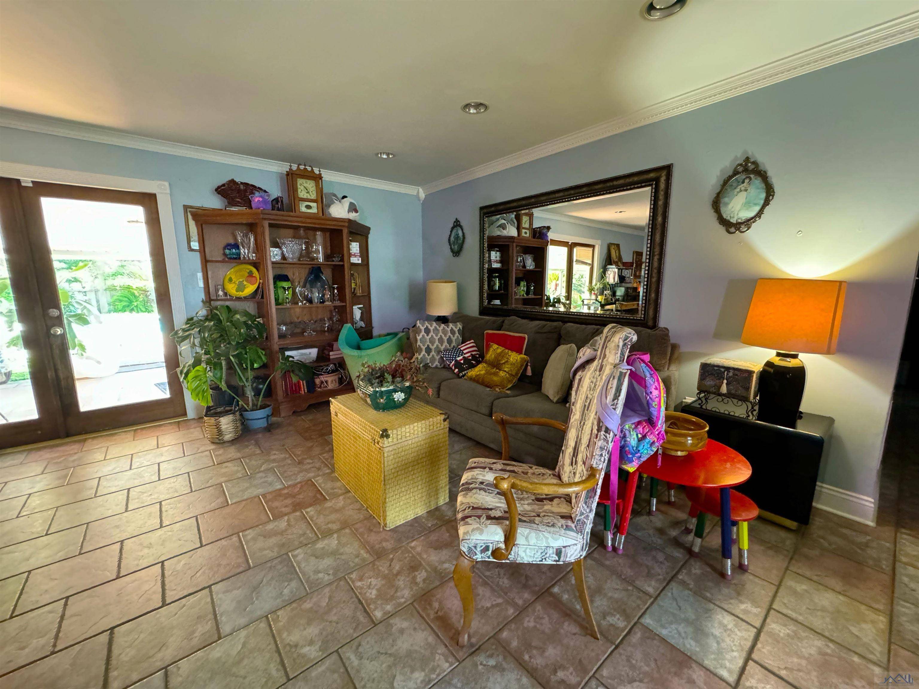 Patterson, LA 70392,102 Shivers St