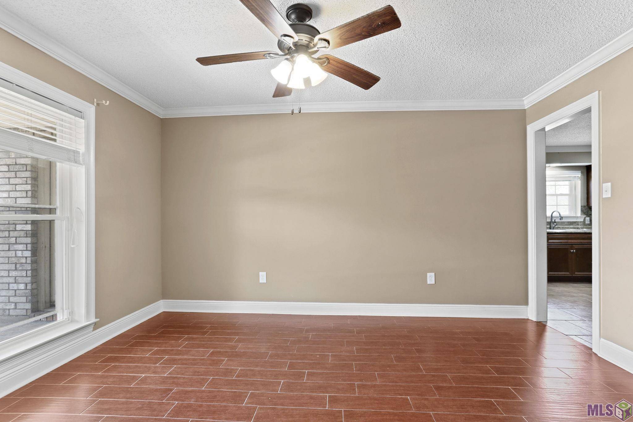 Laplace, LA 70068,249 Somerset St