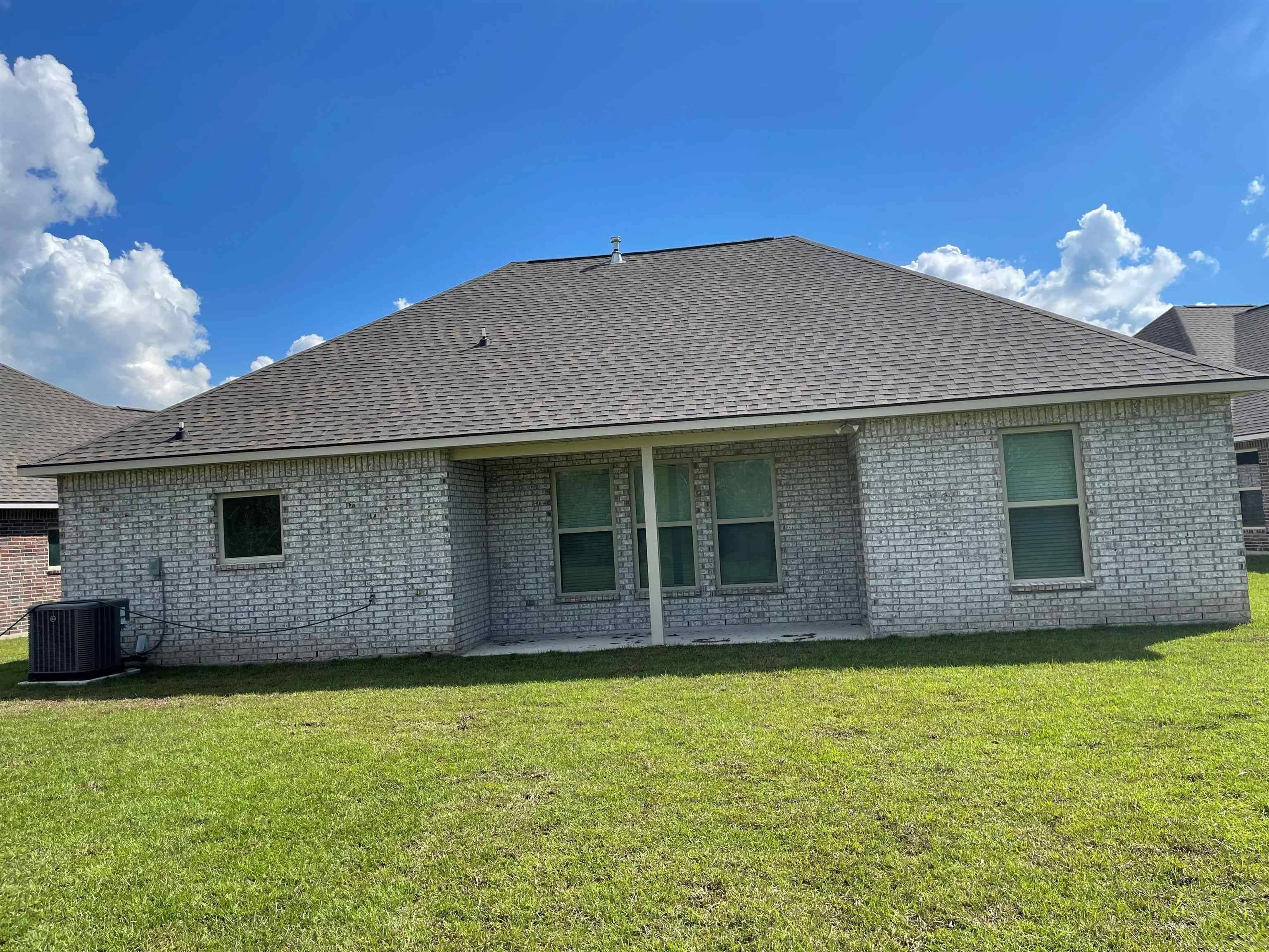 Houma, LA 70364,419 Rue Evangeline