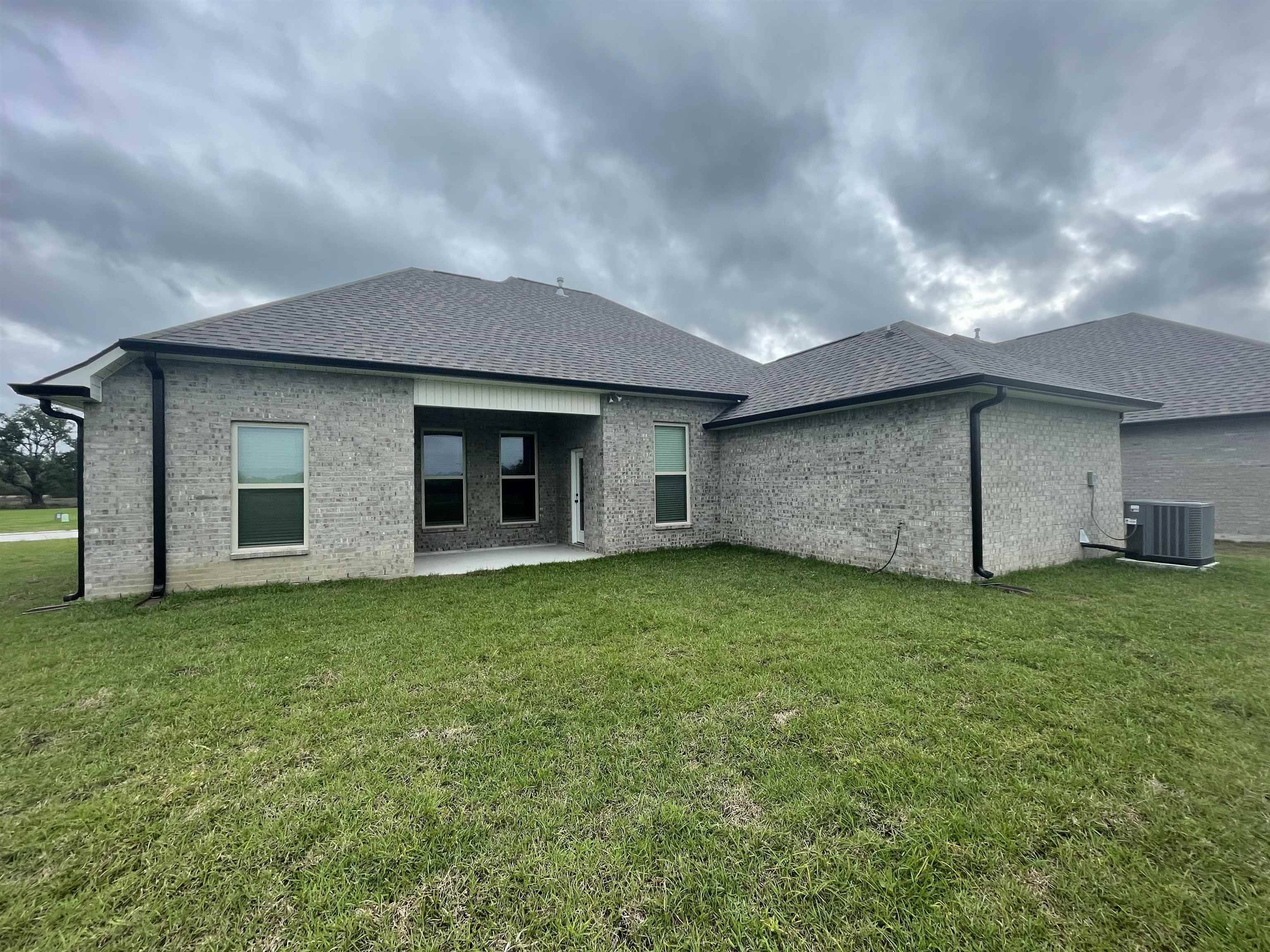 Houma, LA 70364,2427 Goldfinch Dr