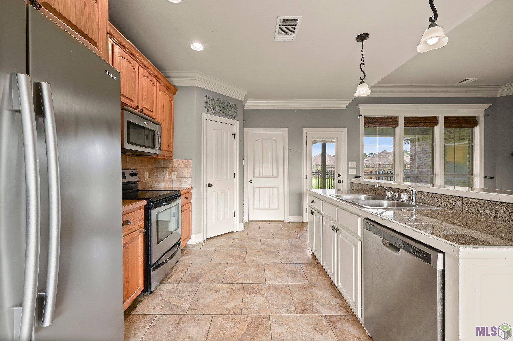 Walker, LA 70785,15037 Coldwater Dr