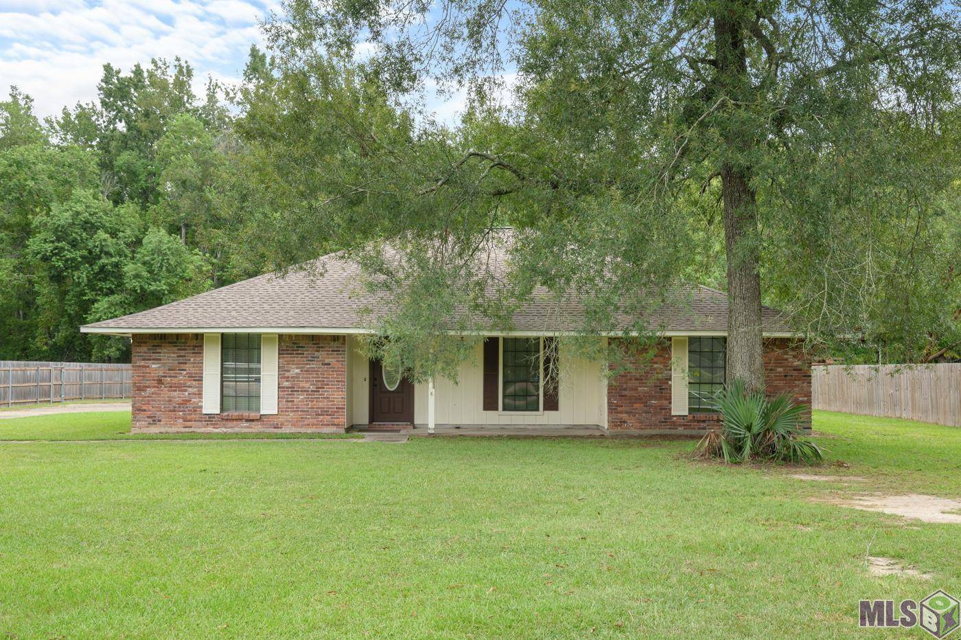 Greenwell Springs, LA 70739,16333 Paint Ave