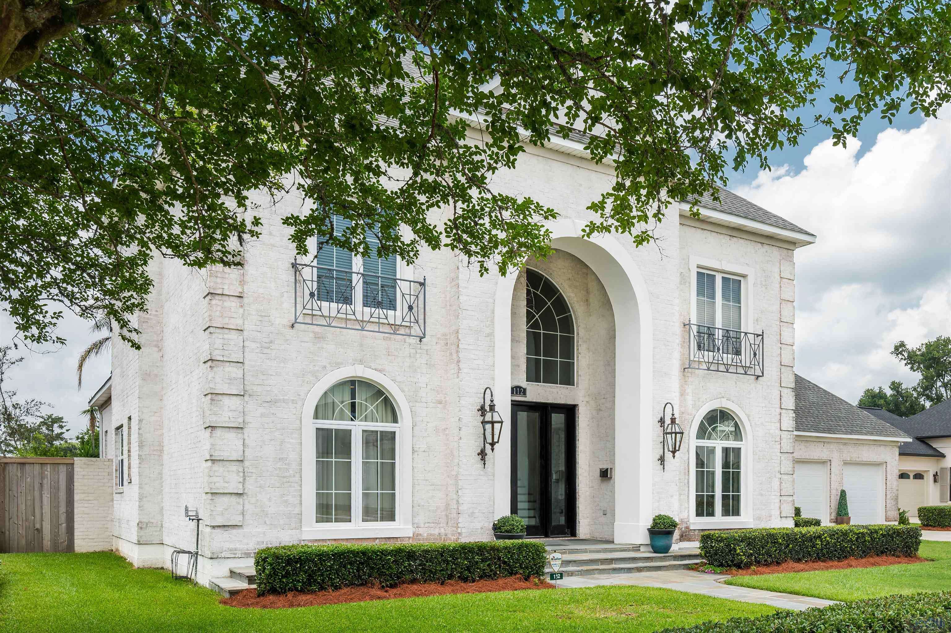 Thibodaux, LA 70301,112 Menard Place