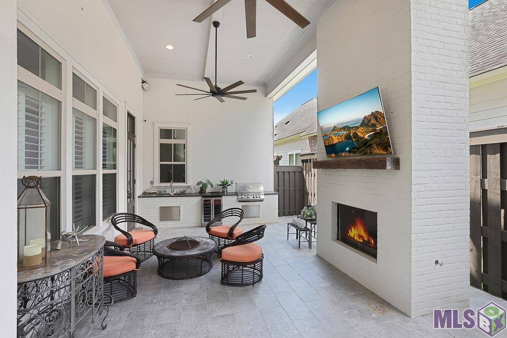 Saint George, LA 70810,10720 Cane River Dr