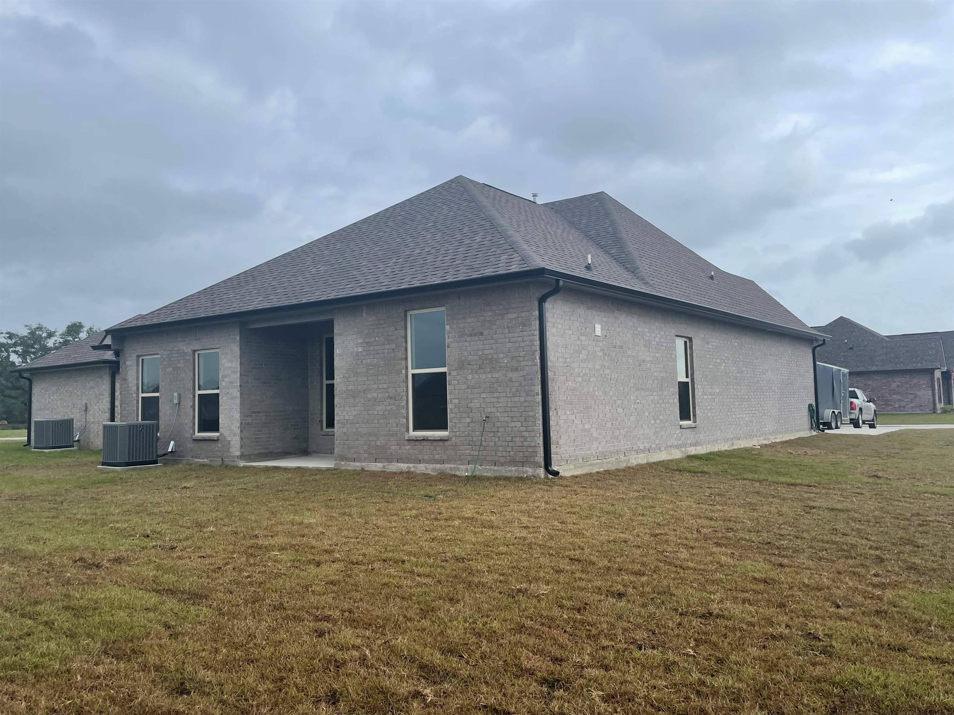 Houma, LA 70364,2419 Goldfinch Dr