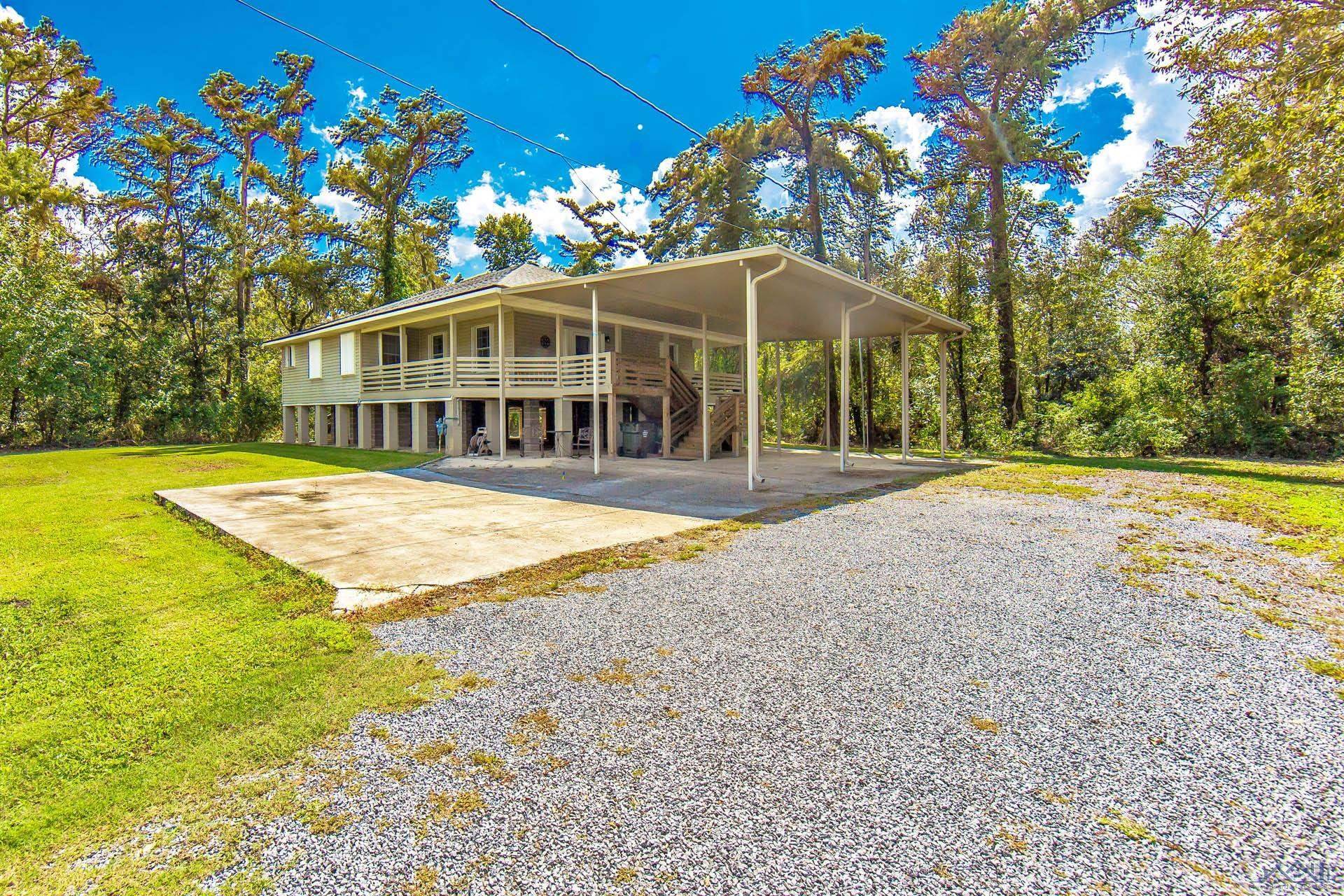 Chauvin, LA 70344,313 Blaise St