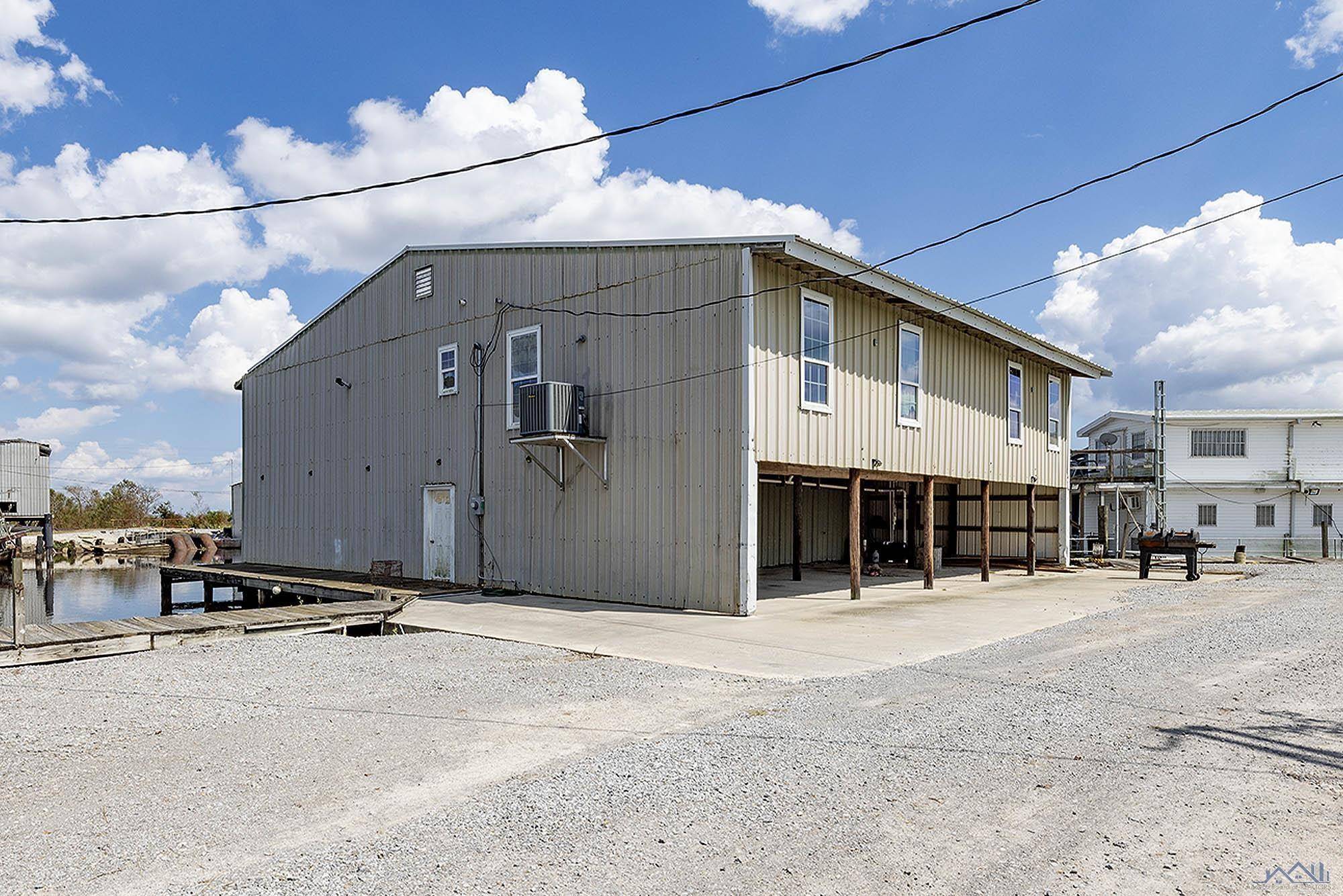 Theriot, LA 70397,485 Gabi Court