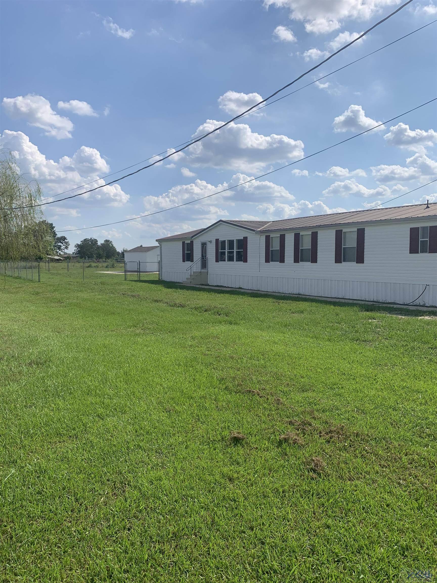 Schriever, LA 70395,215 Blakefield Dr