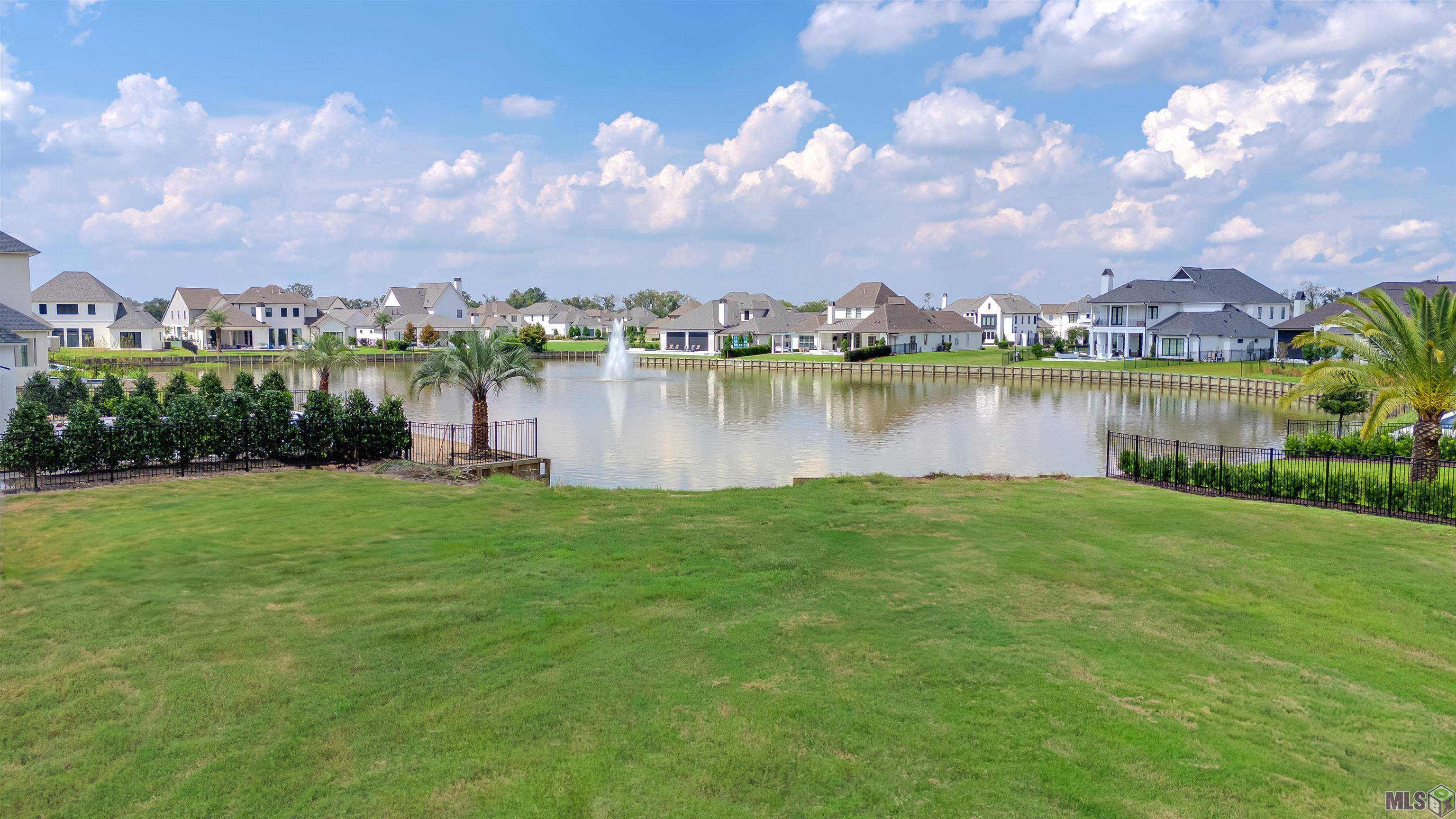 Saint George, LA 70810,1749 Tiger Crossing Dr