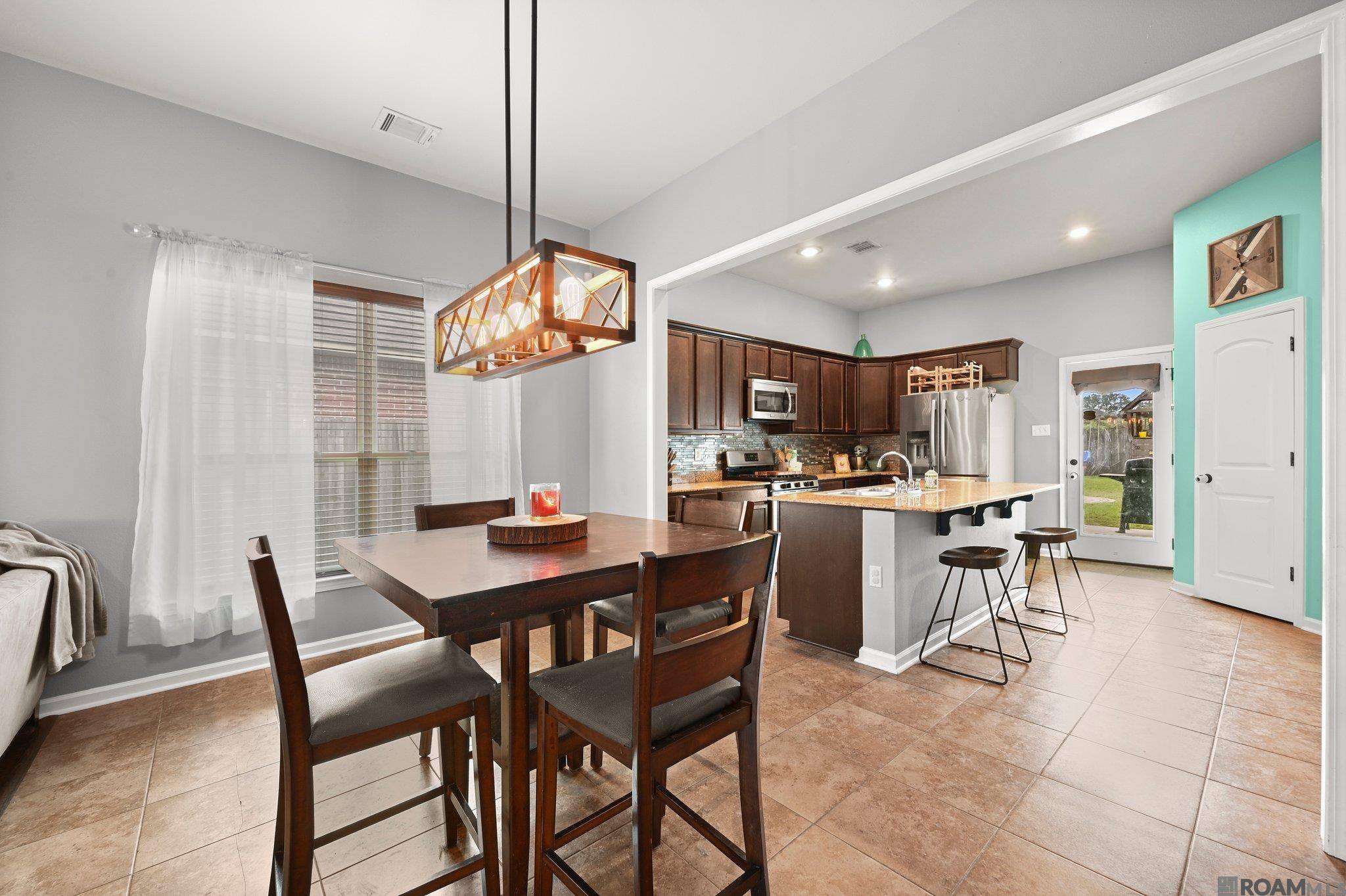 Prairieville, LA 70769,37197 Market Place Dr