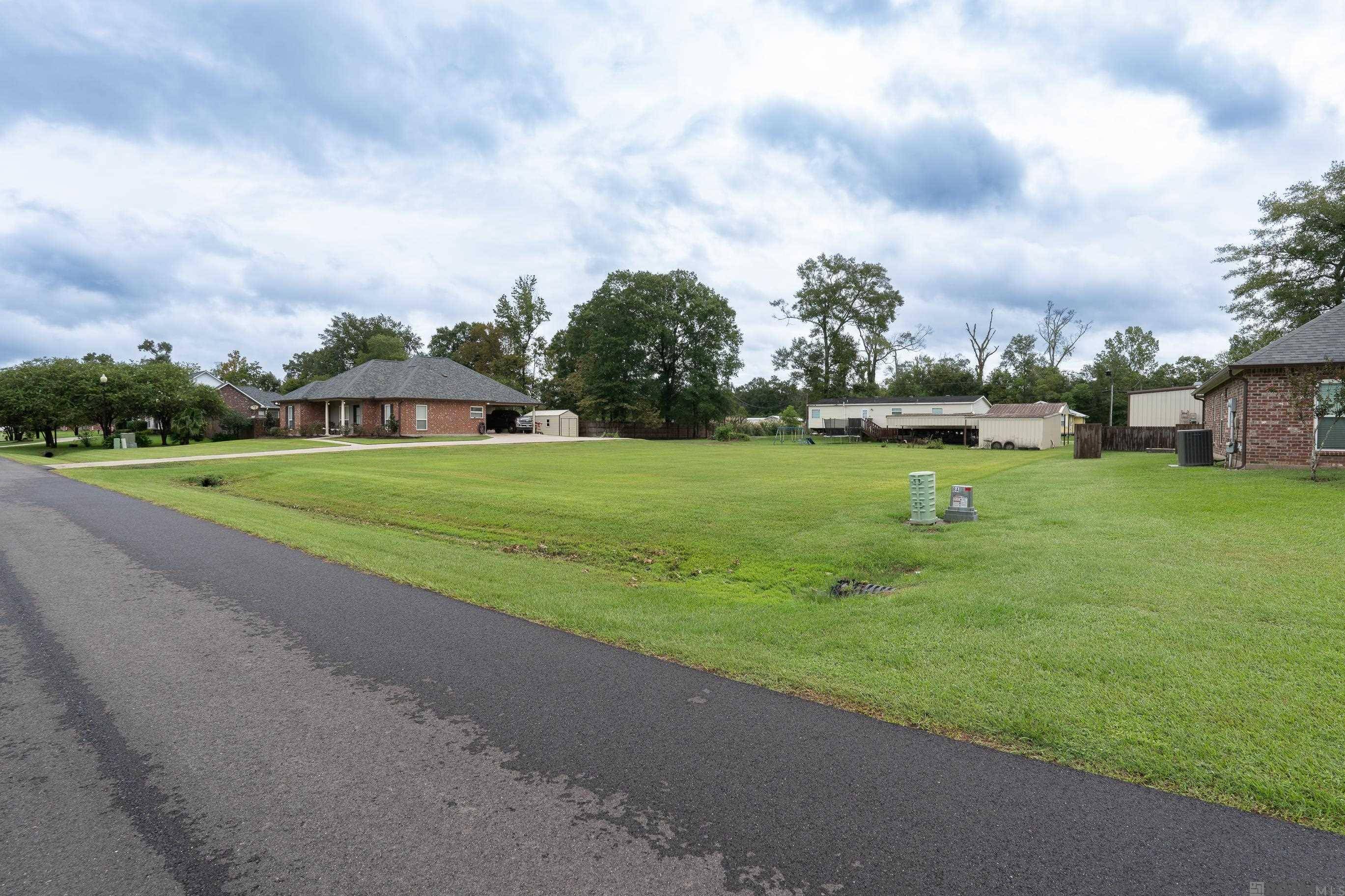 St Amant, LA 70774,13176 Cypress Gold Dr