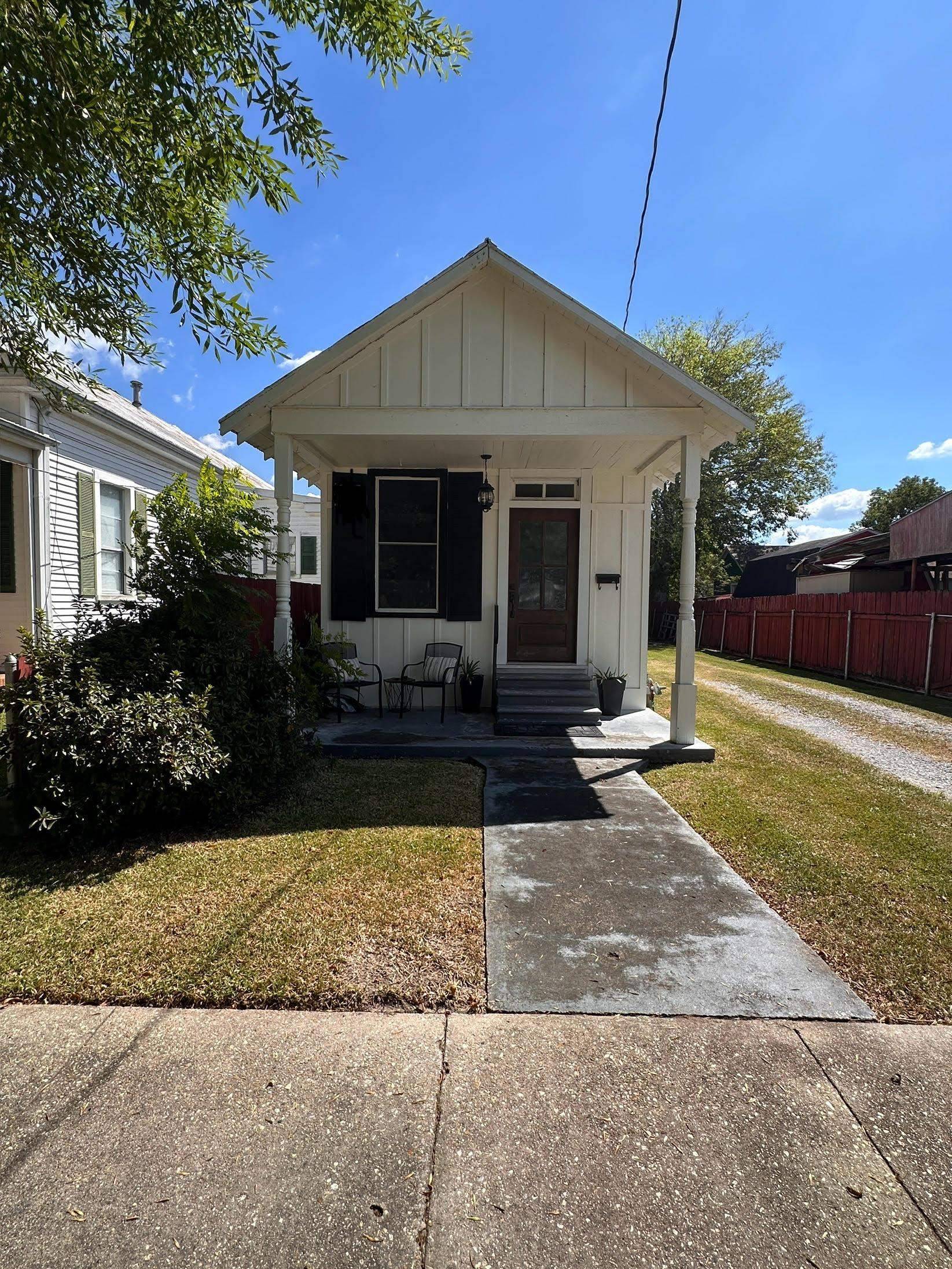 Morgan City, LA 70380,804 Freret St