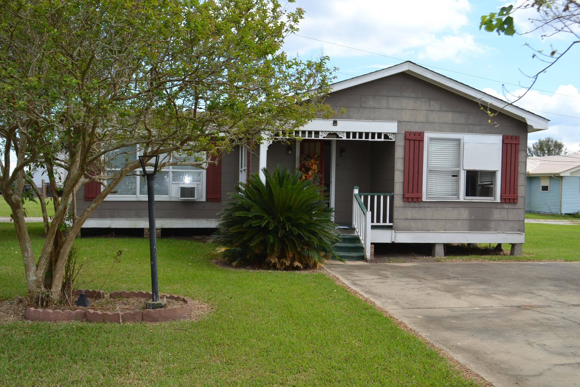 Larose, LA 70373,128 Alida Lane