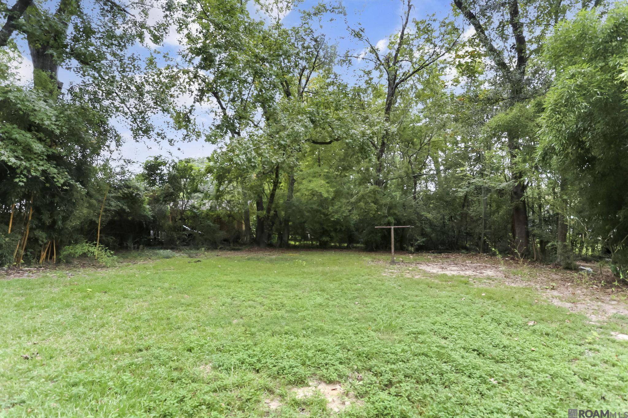 Baton Rouge, LA 70808,1945 Edinburgh Street