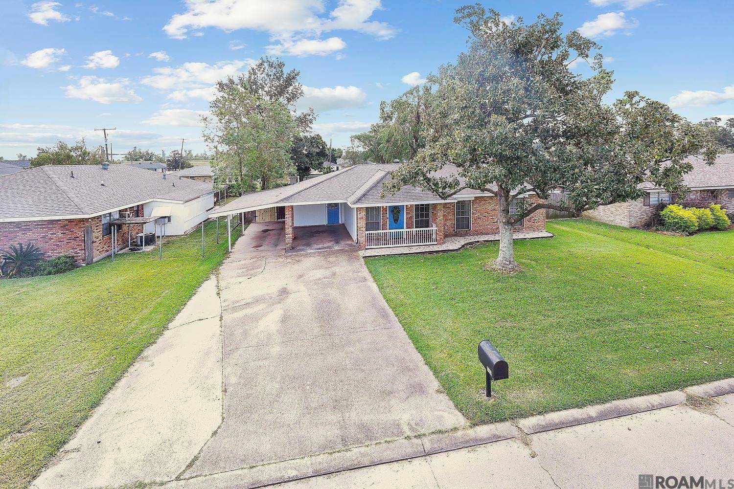 Lutcher, LA 70071,1869 Hymel St