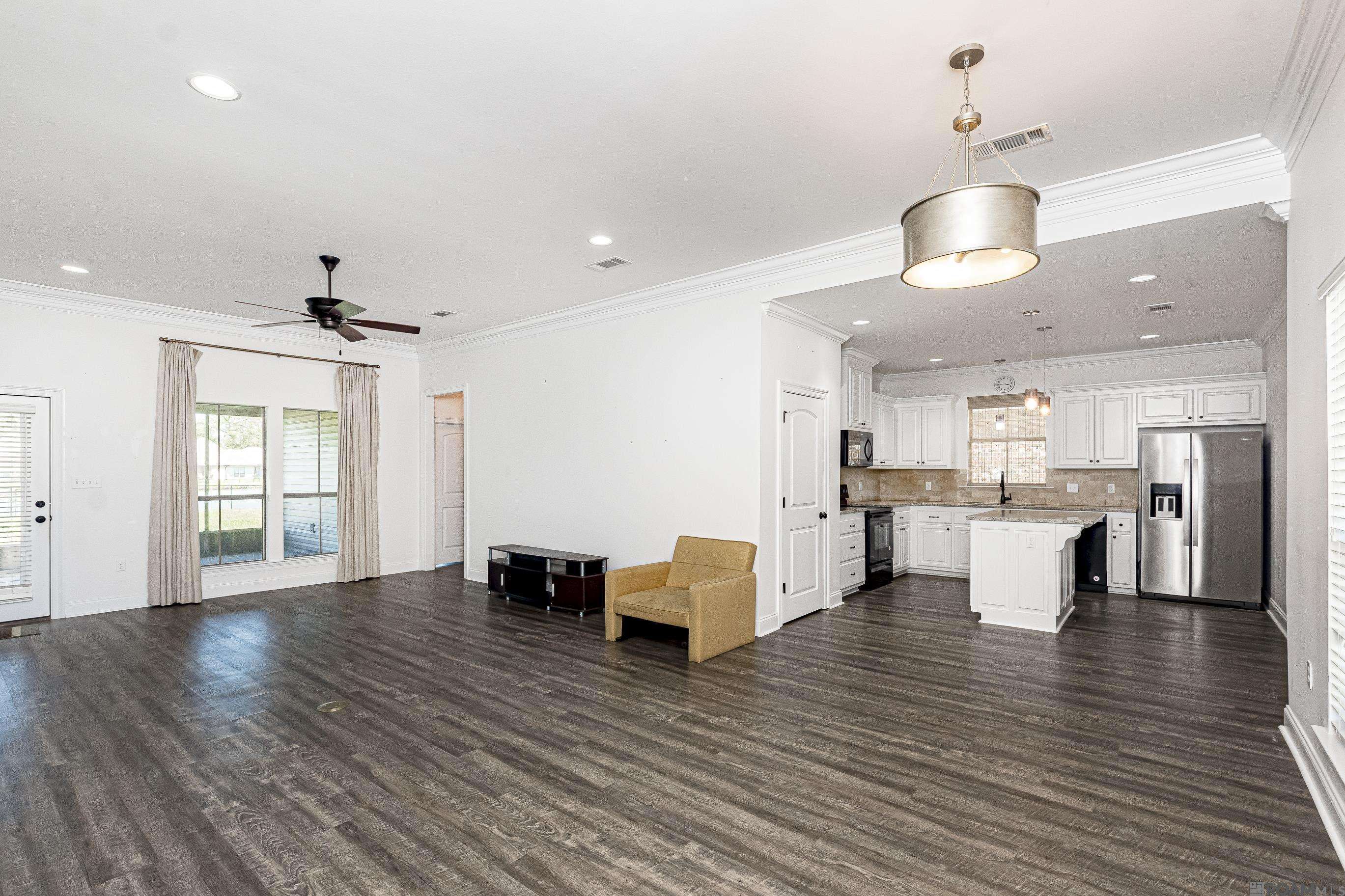 Oscar, LA 70762,137 Lakeshore Dr