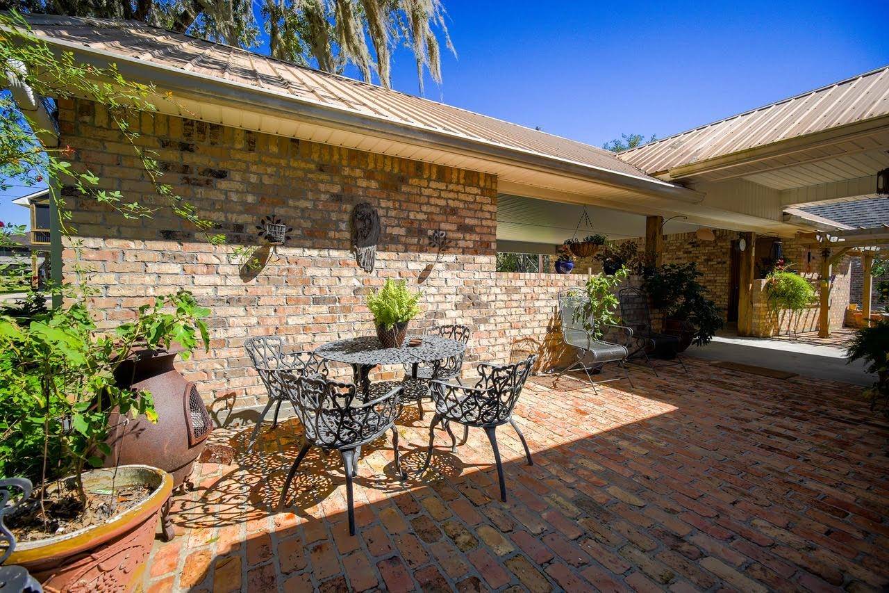 Pierre Part, LA 70339,104 Clement Dr