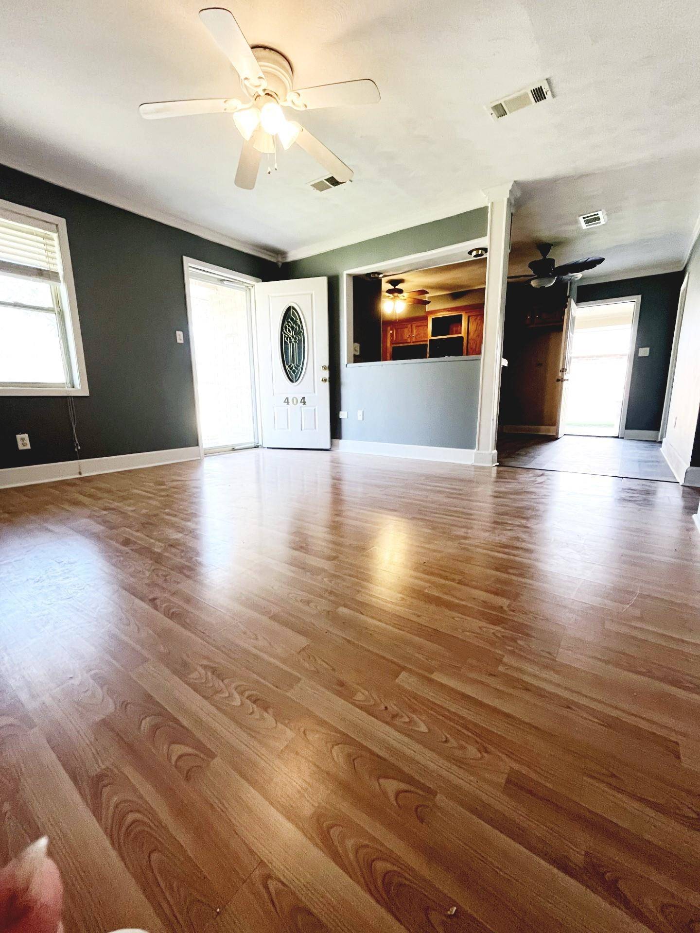 Houma, LA 70364,404 Douglas Dr