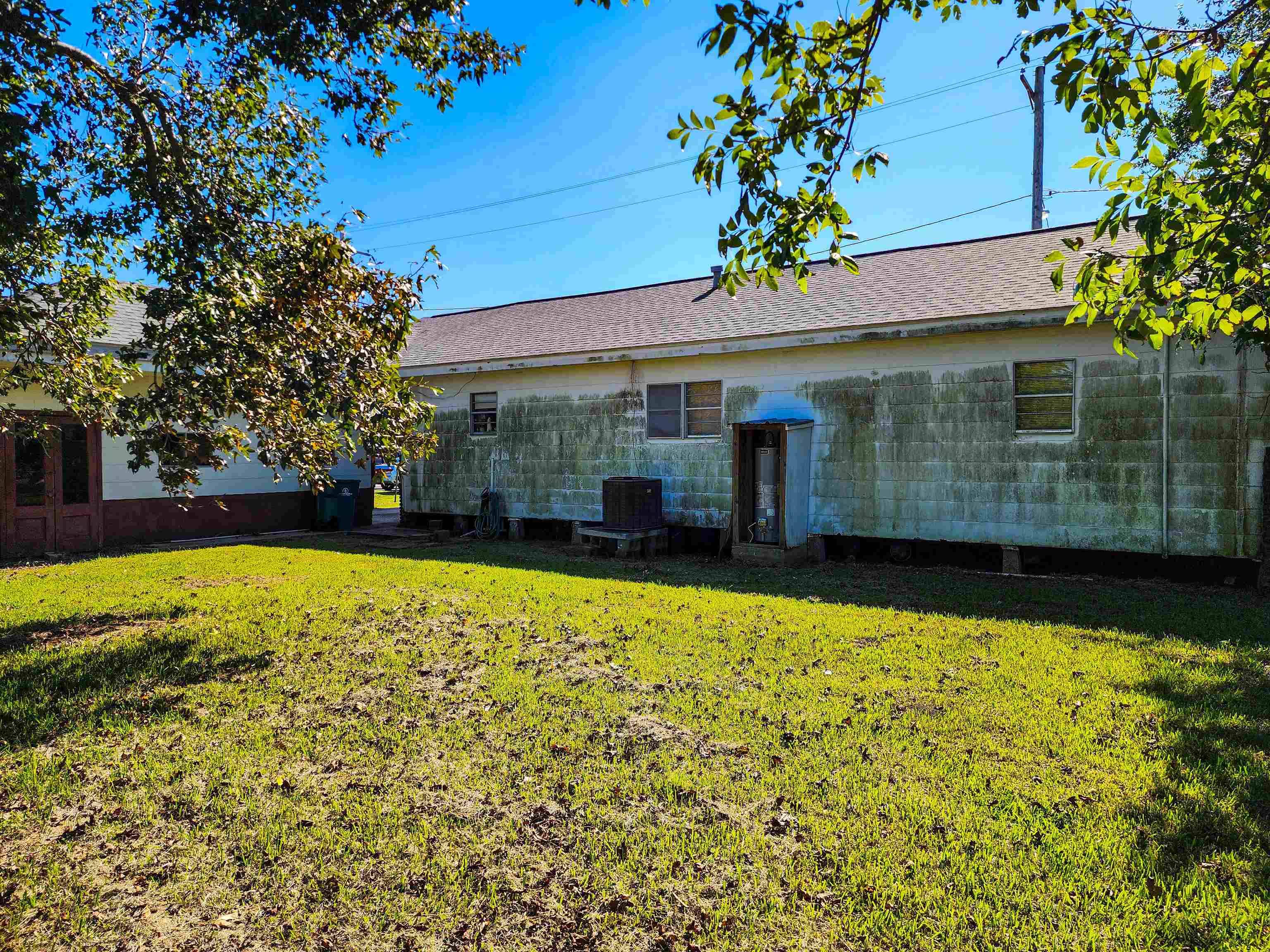 Golden Meadow, LA 70357,130 Dursette Street