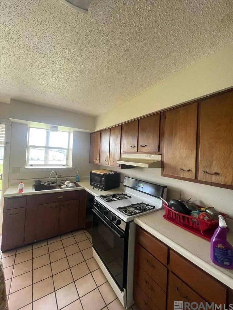 Metairie, LA 70003,309 N Elm St