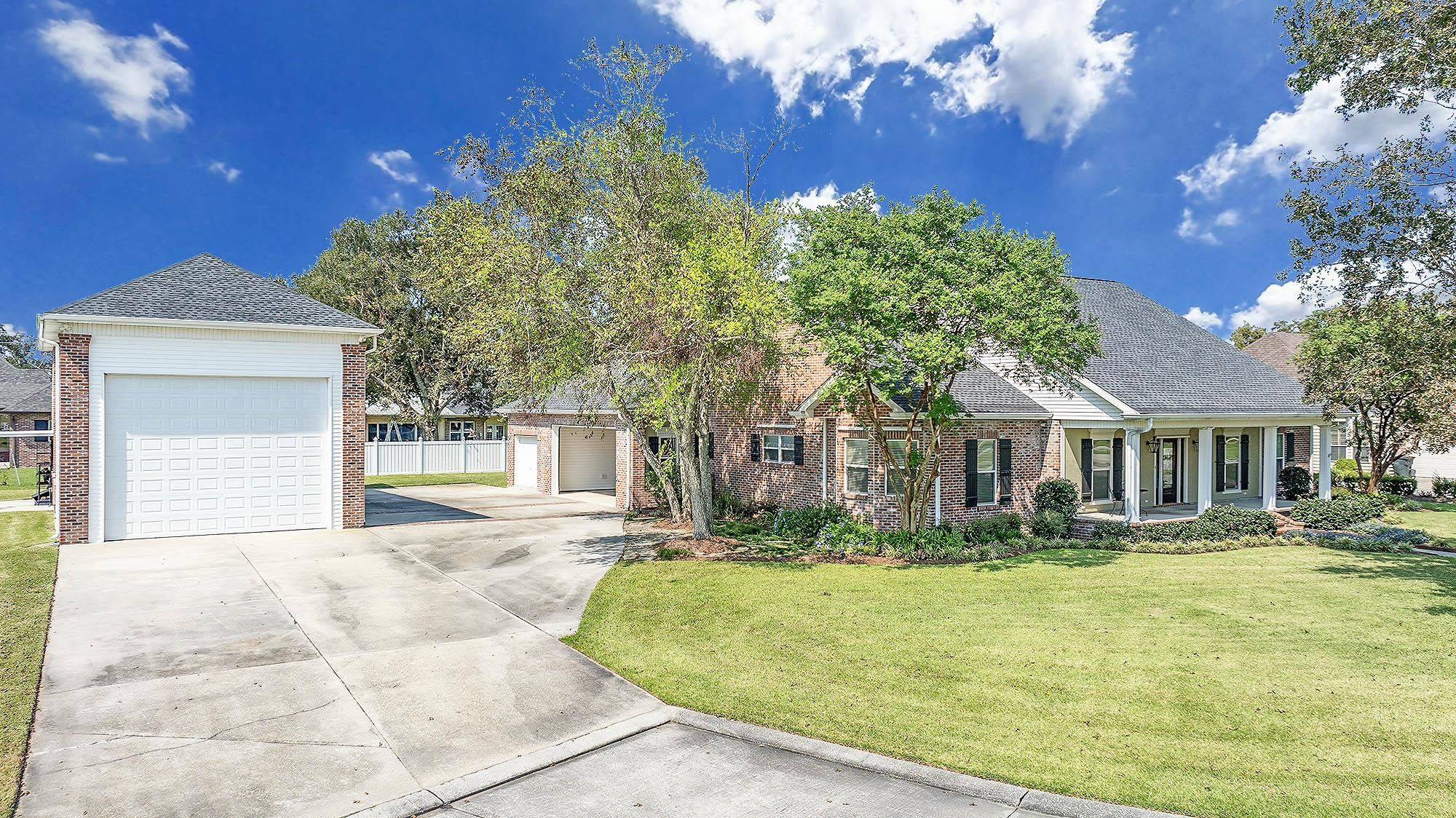 Houma, LA 70360,178 Vi Drive