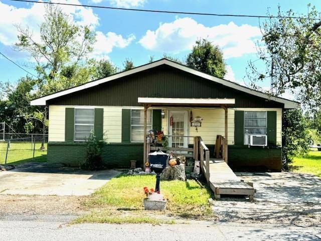 Houma, LA 70364,111 Lyndenwood