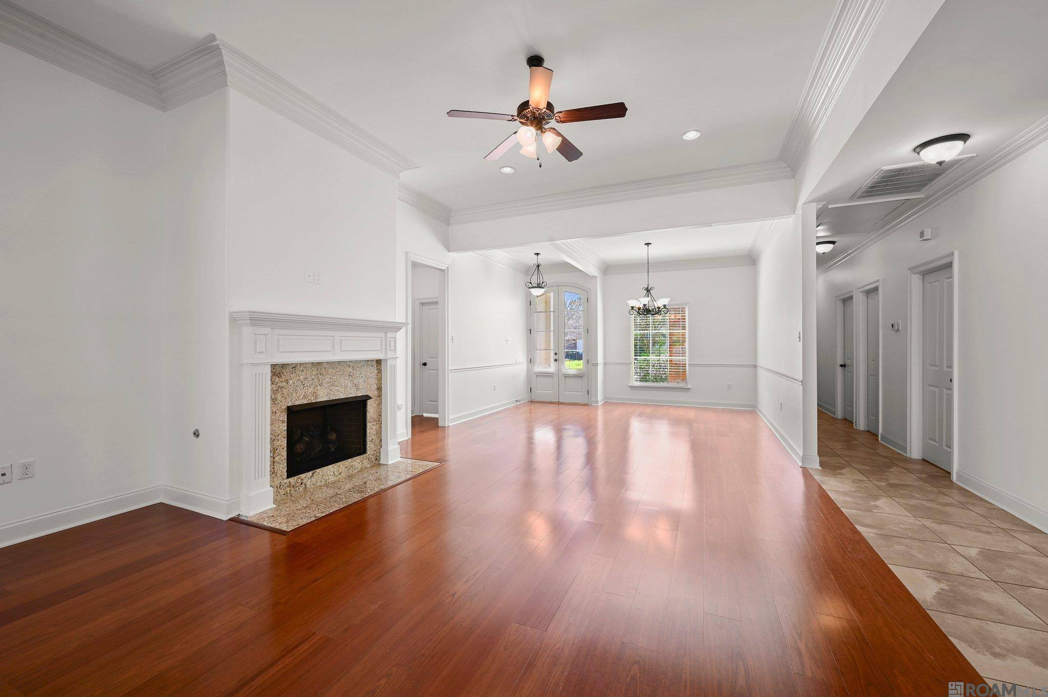 Saint George, LA 70810,14465 Jamestown Blvd