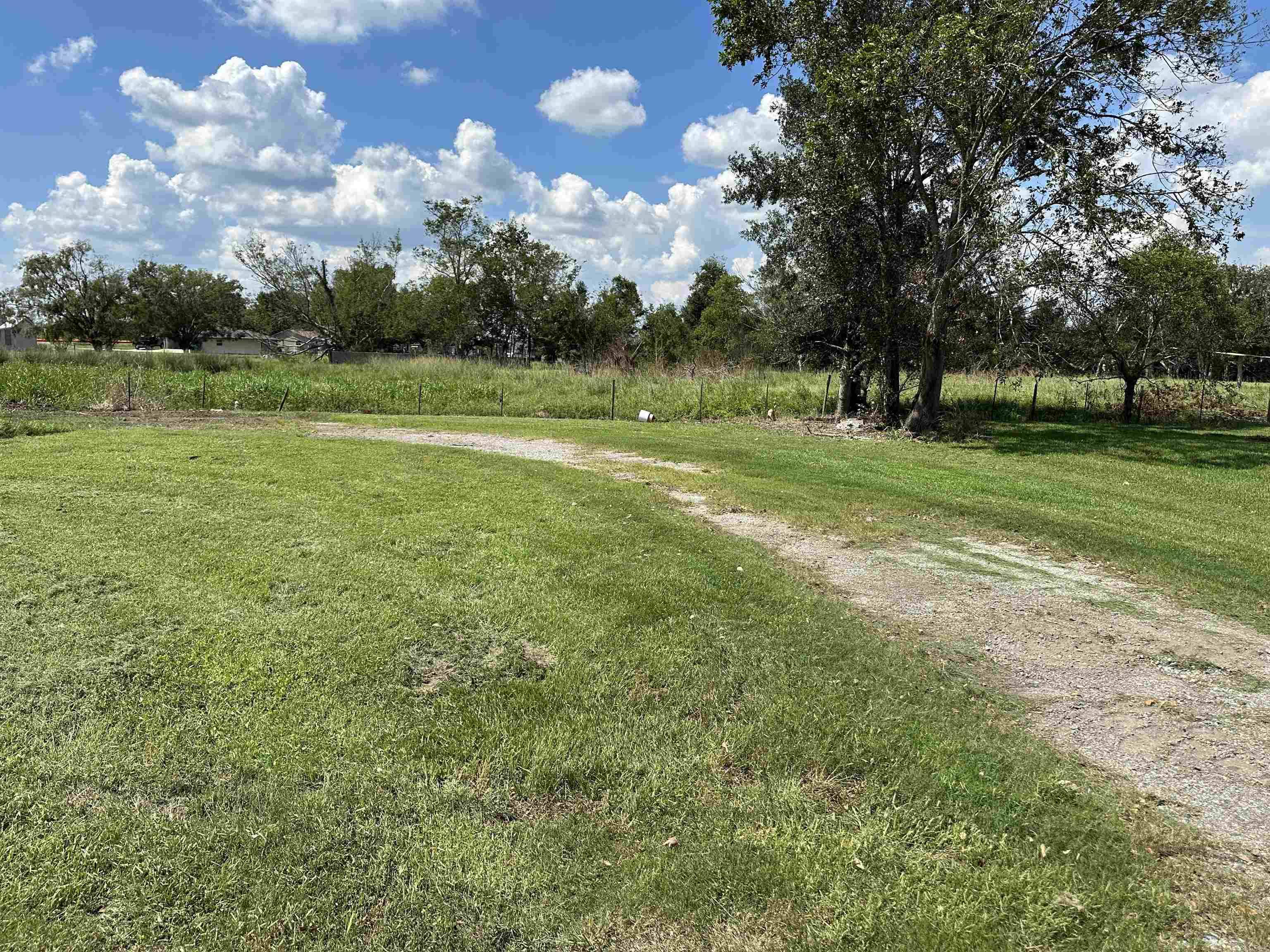 Raceland, LA 70394,2690 Hwy 182