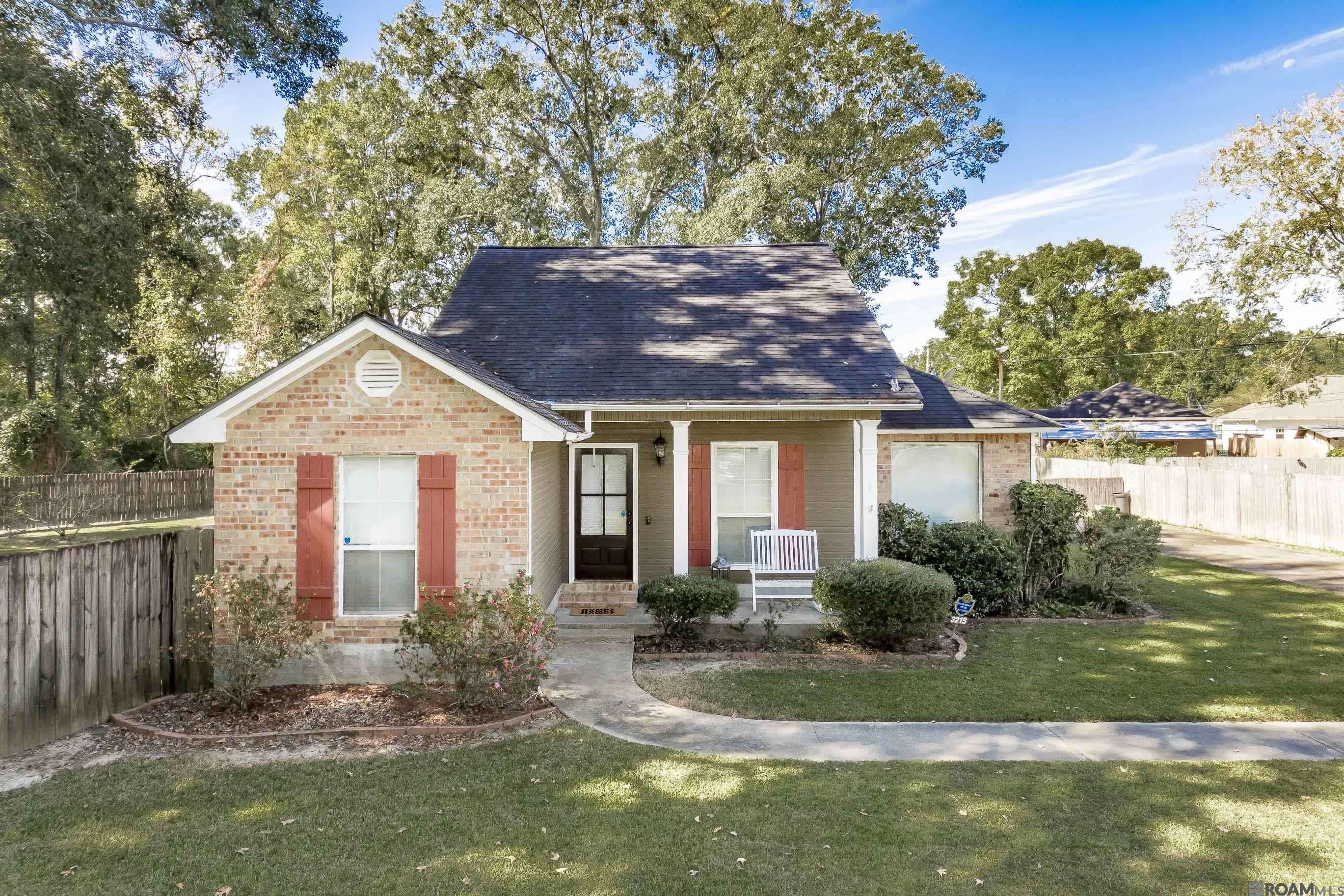 Zachary, LA 70791,3215 White Oak St