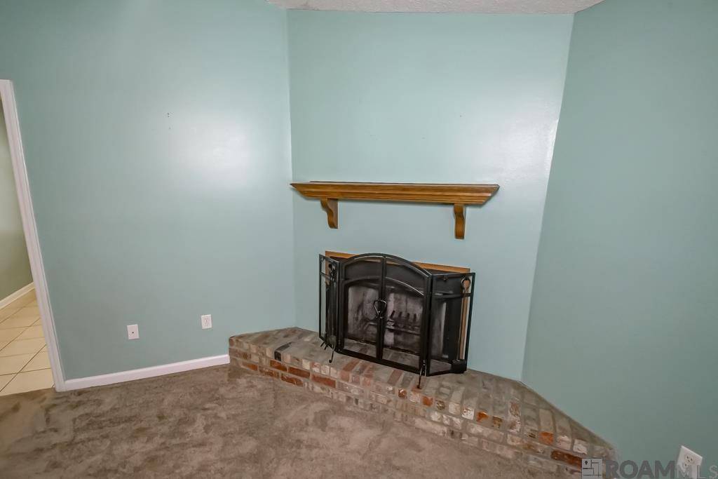 Denham Springs, LA 70726,27352 E Lakeside Dr