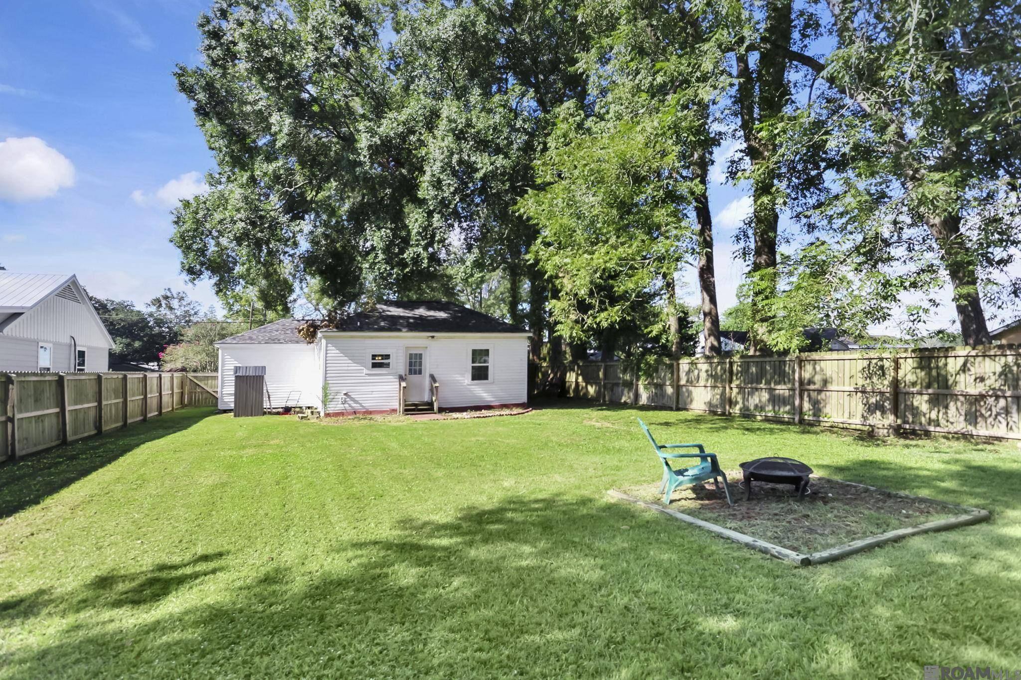 Denham Springs, LA 70726,237 Capitol St