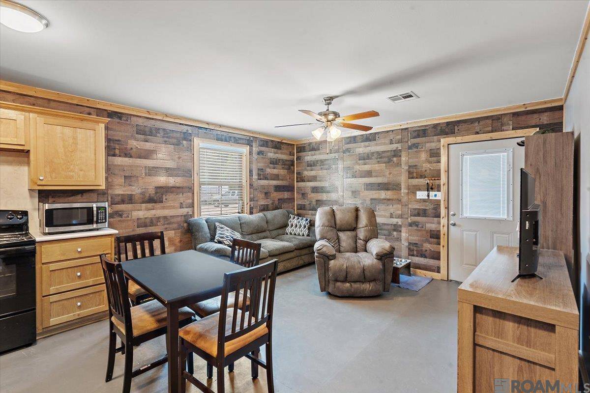 Albany, LA 70711,31859 Pea Ridge Rd