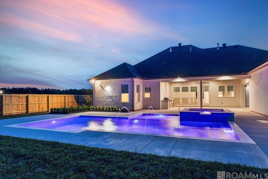 Prairieville, LA 70769,16076 Leni Dr