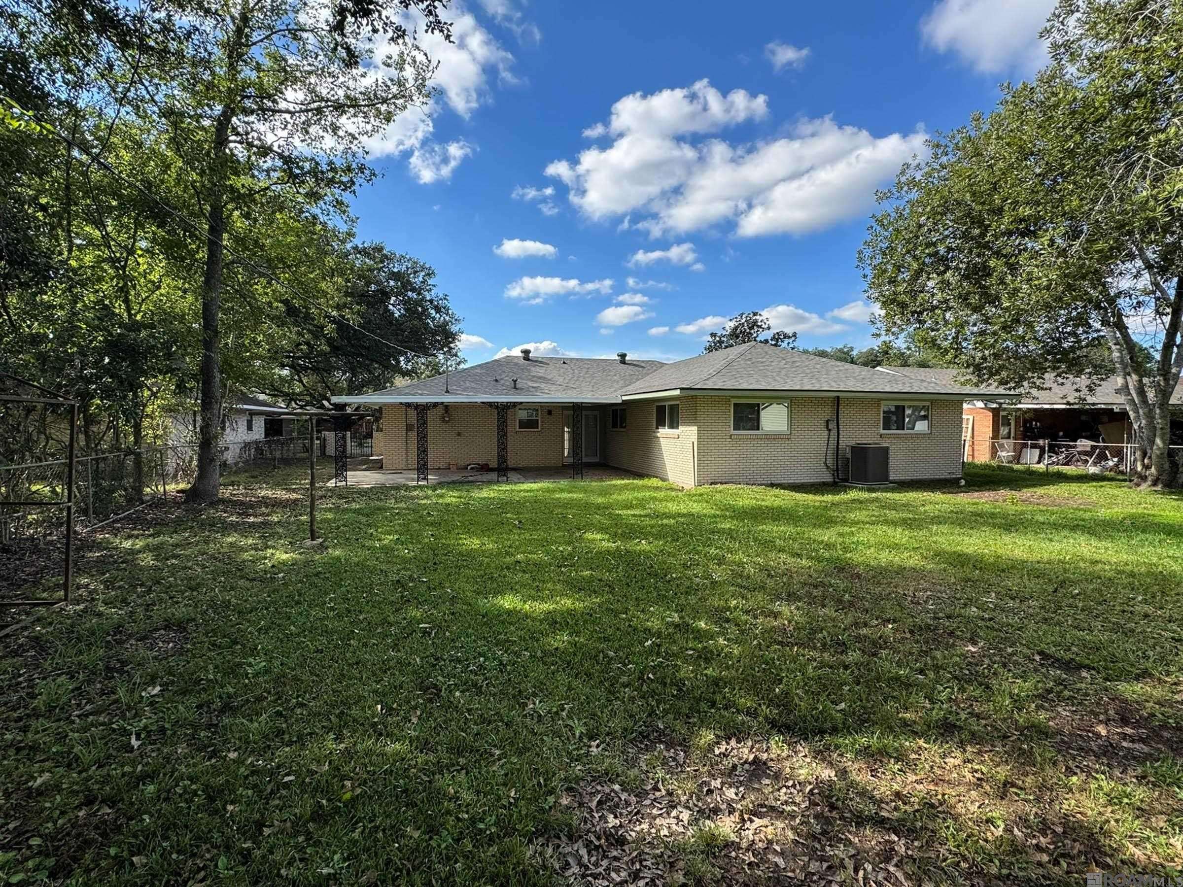 Baton Rouge, LA 70814,3158 Woodcrest Dr