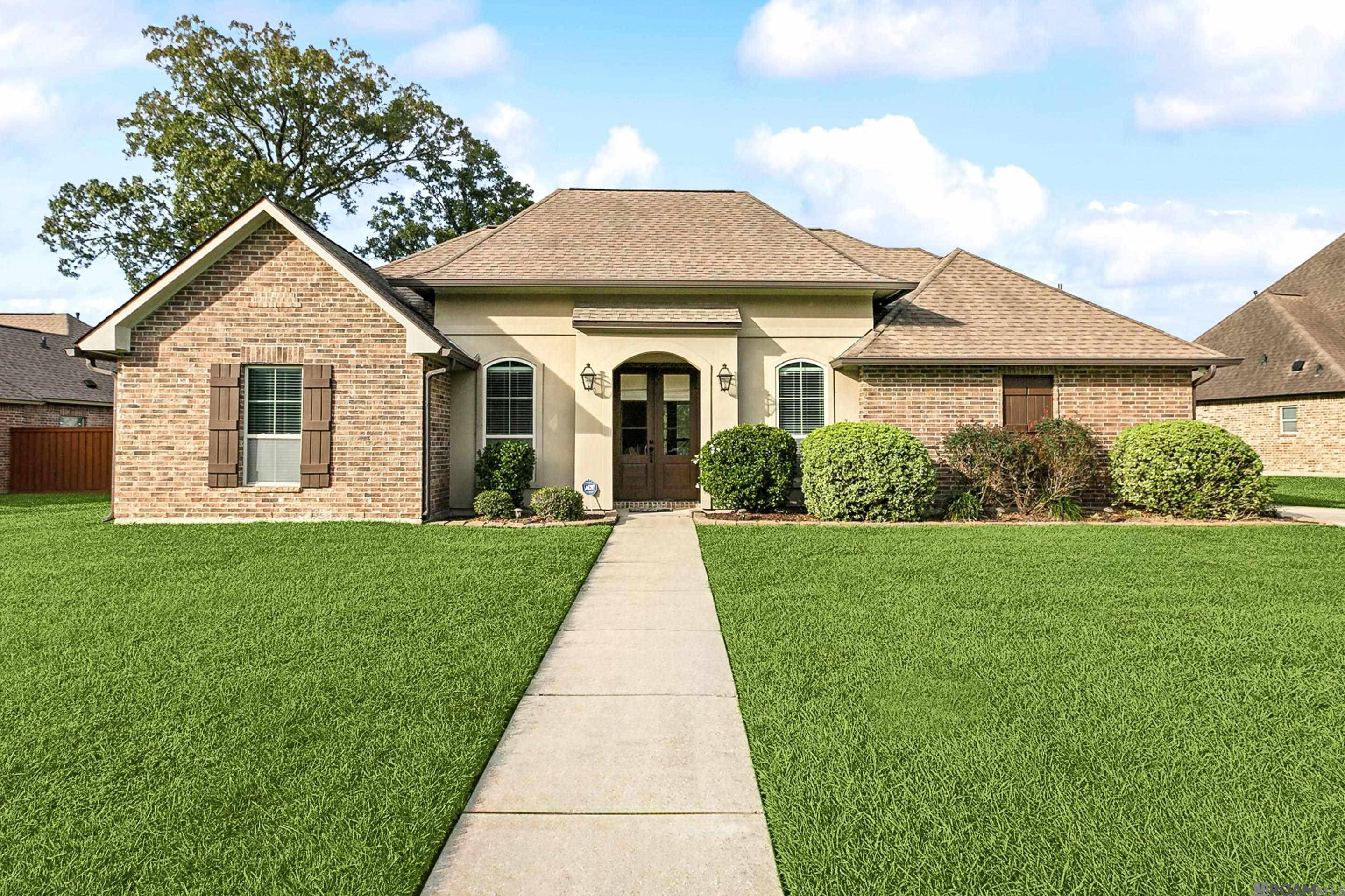 Baton Rouge, LA 70817,16113 Magnolia Trace Pkwy