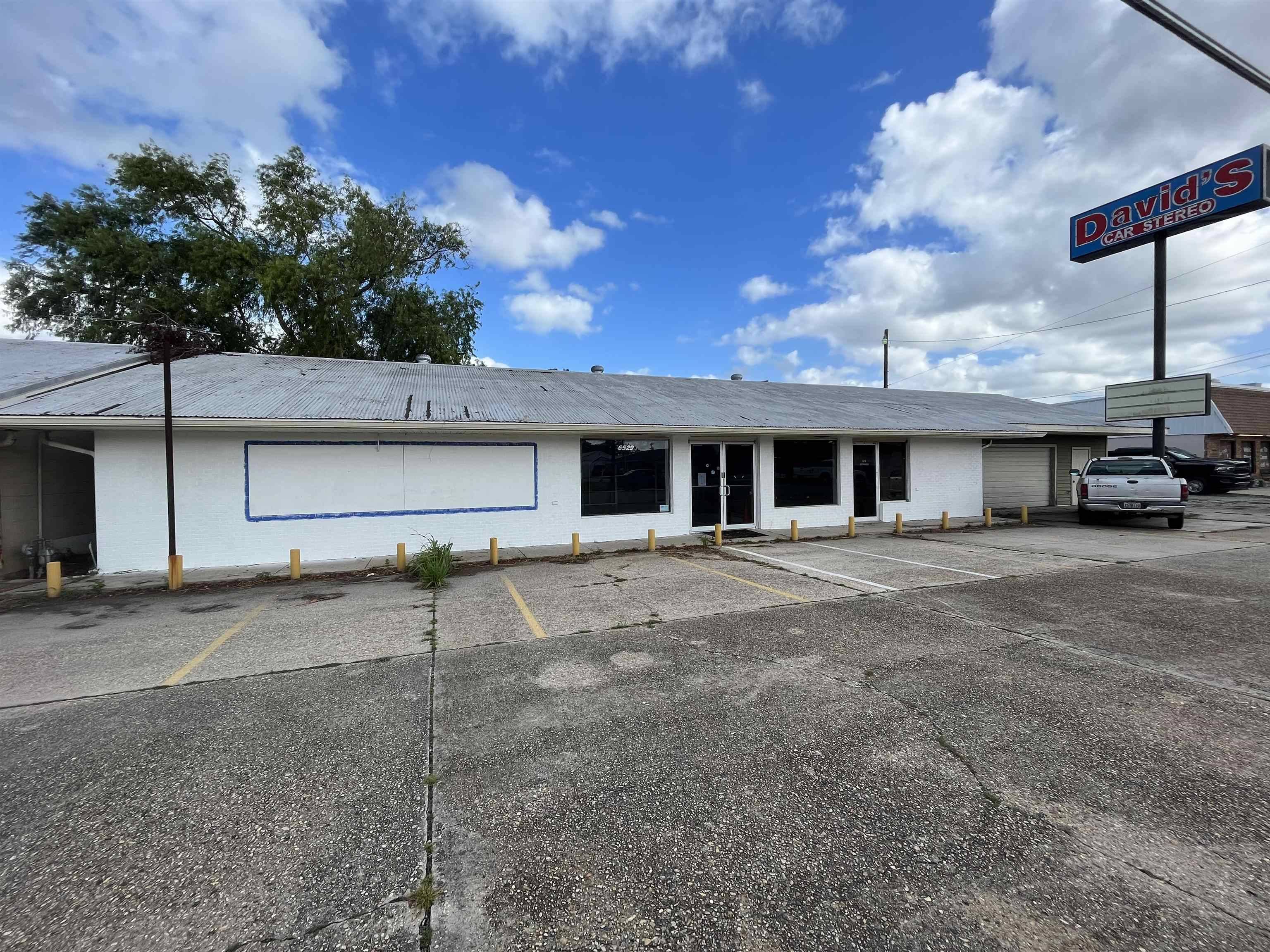 Houma, LA 70364,6529 West Main Street