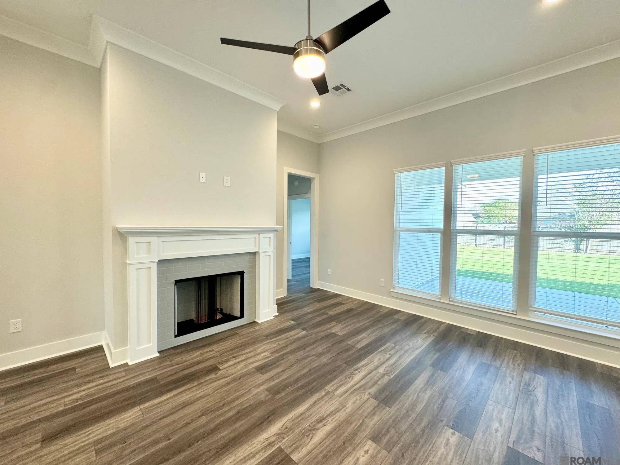 Saint George, LA 70810,14251 Wally Way