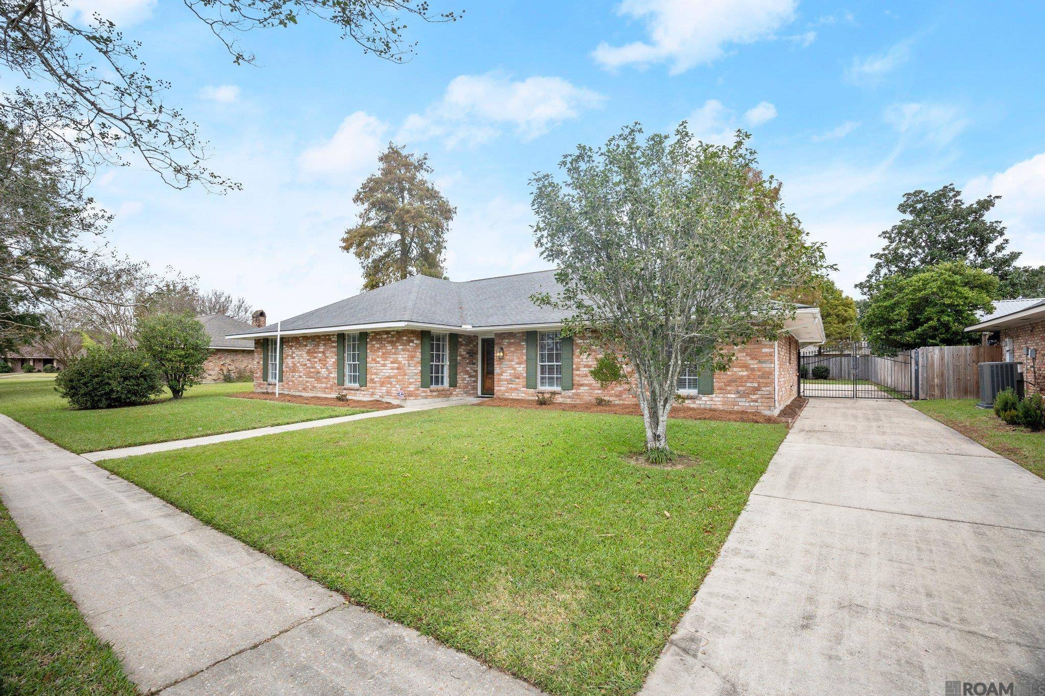 Baton Rouge, LA 70809,9825 Dwyerwood Ave